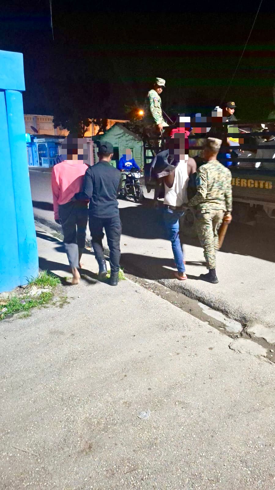 Migración interviene en San Juan de la Maguana y detiene 117 extranjeros en condición irregular