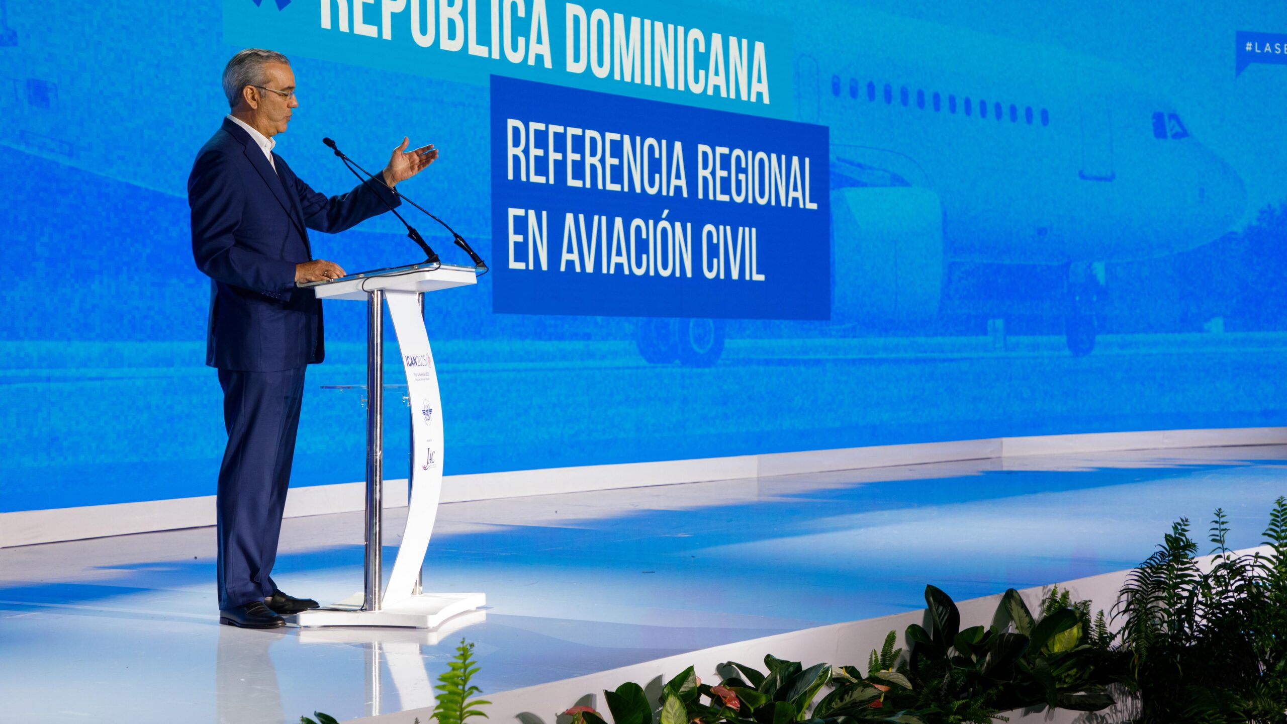 Abinader dice “sin conectividad aérea no hay éxito en turismo”; reitera firme posición de RD como referente regional en aviación civil