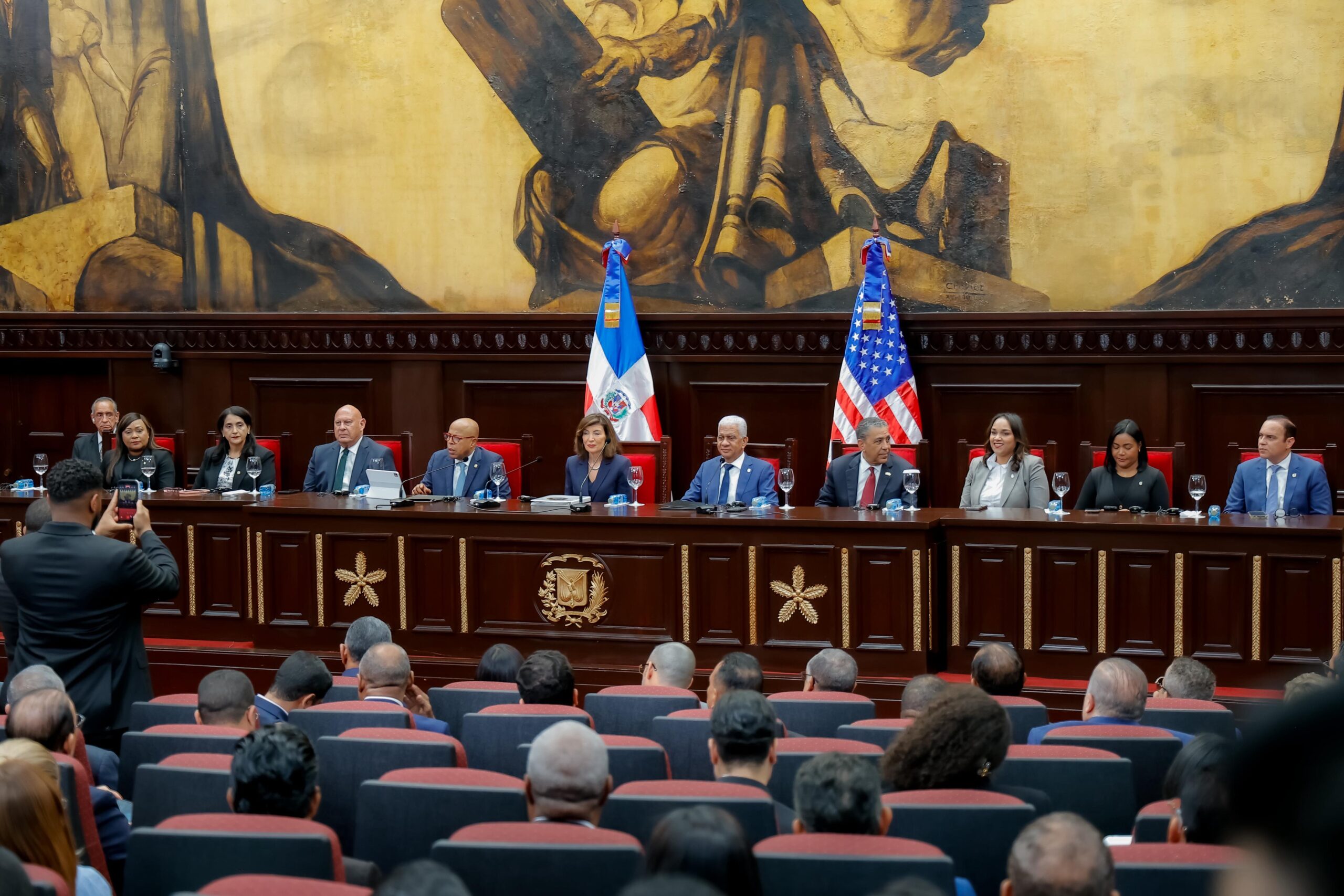 Congreso Nacional recibe visita oficial de la gobernadora del Estado de Nueva York Congreso Nacional recibe visita oficial de la gobernadora del Estado de Nueva York