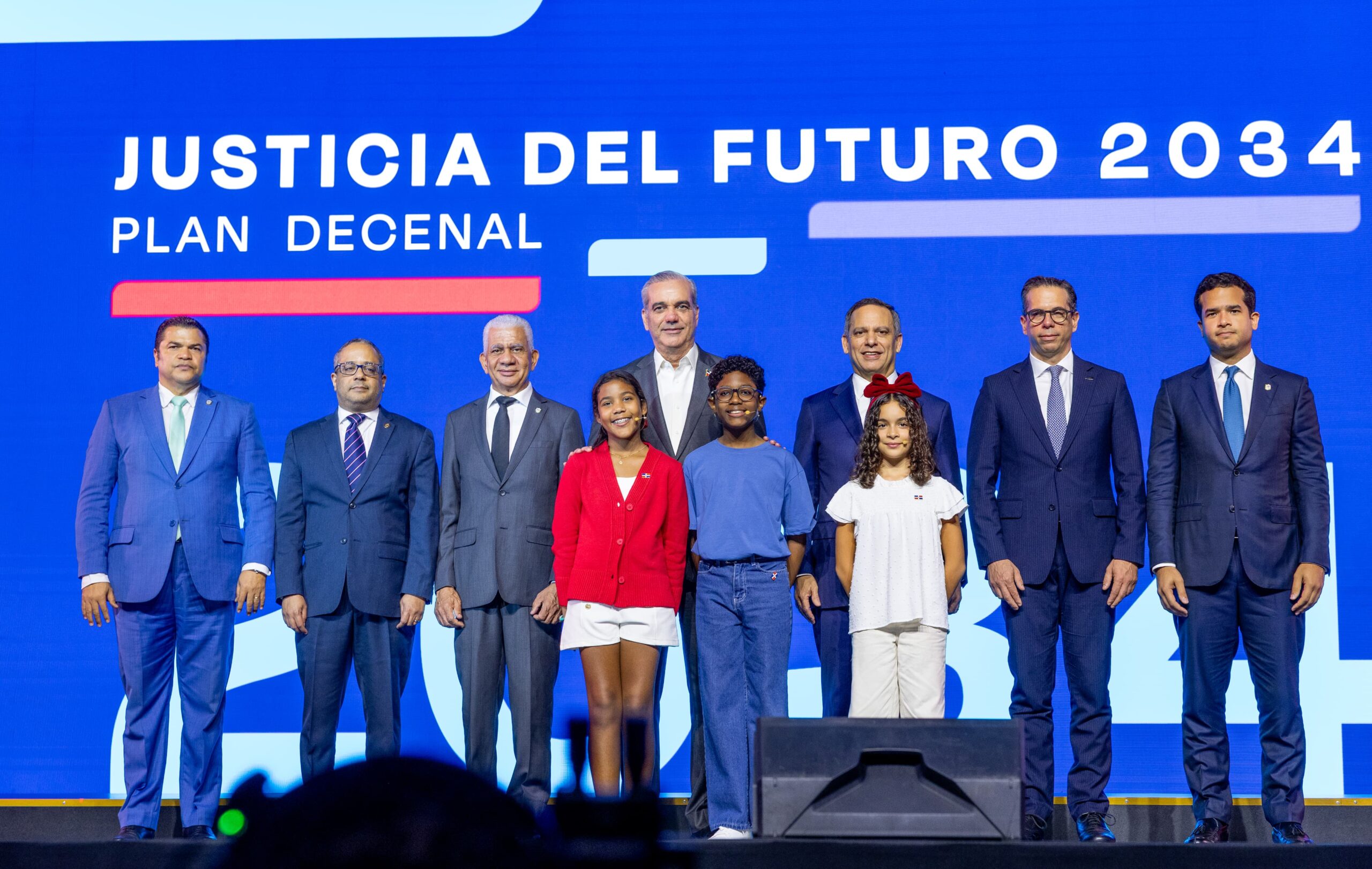 Luis Henry Molina destaca compromiso nacional de Abinader con una justicia centrada en las personas