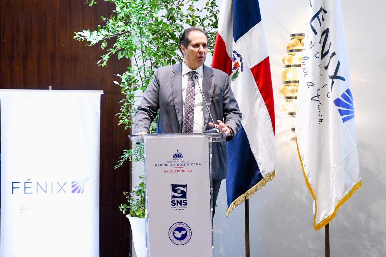 Víctor Atallah alerta sobre dependencia a las pantallas en simposio «Adicción Más Allá de las Sustancias»