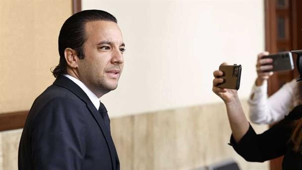 Declaran en rebeldía empresa vinculada a Jochi Gómez por incomparecencia de su representante para inicio de audiencia preliminar Declaran en rebeldía empresa vinculada a Jochi Gómez por incomparecencia de su representante para inicio de audiencia preliminar