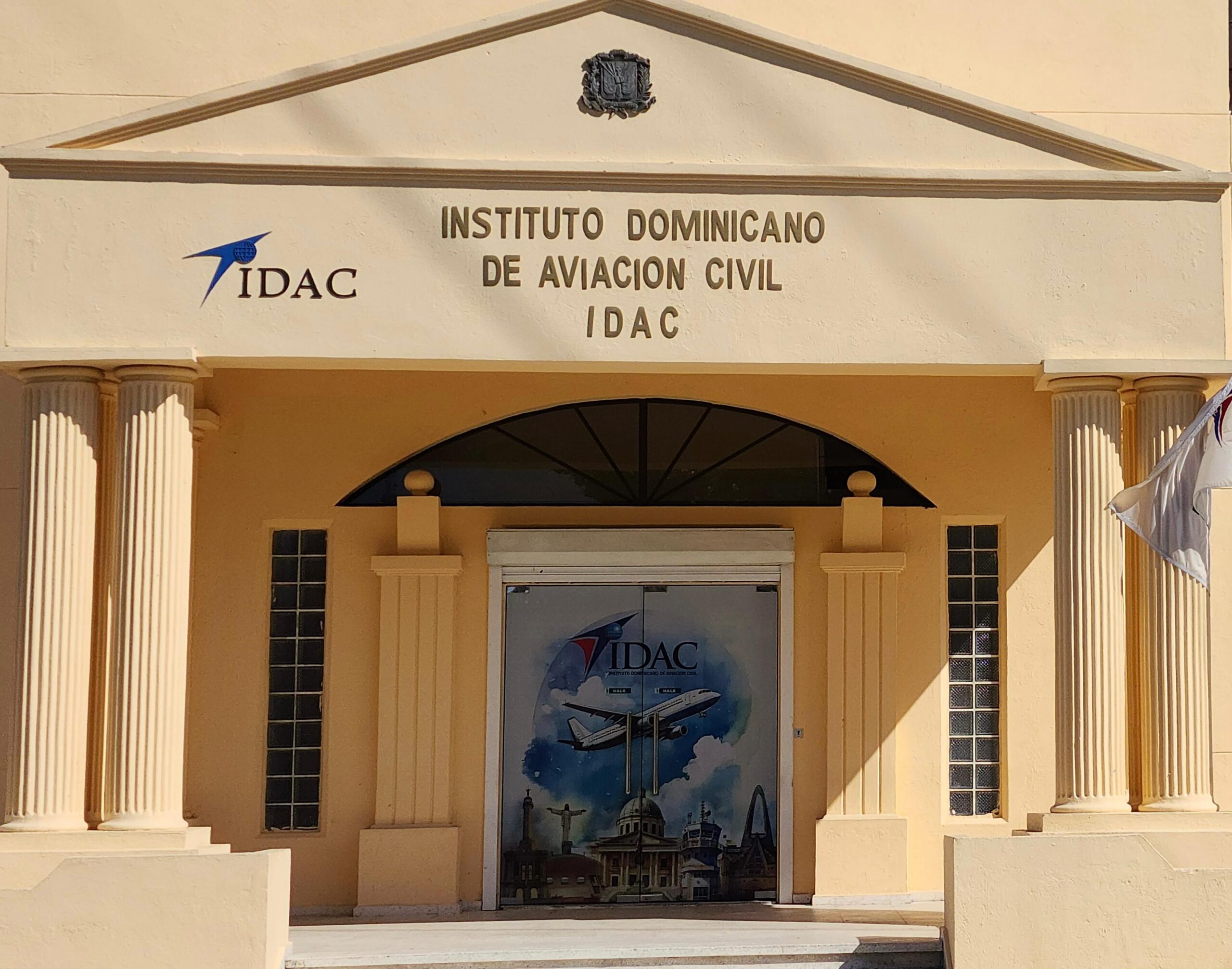 IDAC advierte sobre uso de drones sin autorización en el Centro Olímpico Juan Pablo Duarte