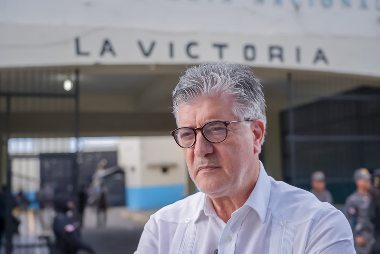 Dirección General de Prisiones inicia el histórico traslado de los privados de libertad de La Victoria hacia el CCR-Las Parras