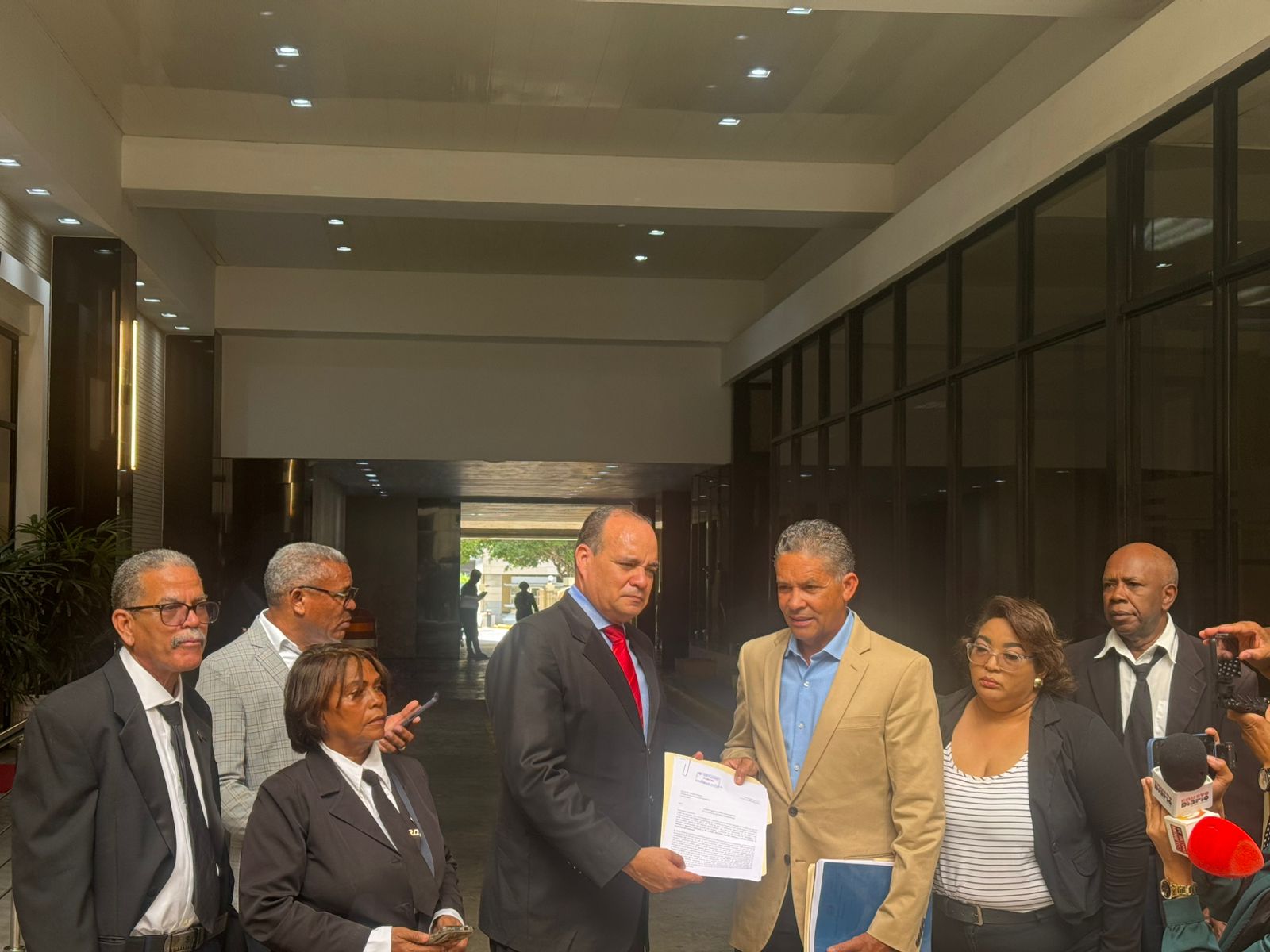 Primero Justicia advierte nuevo Código Procesal Penal impondría un Estado Policial; aumenta a 36 meses prisión preventiva y 6 años duración de proceso