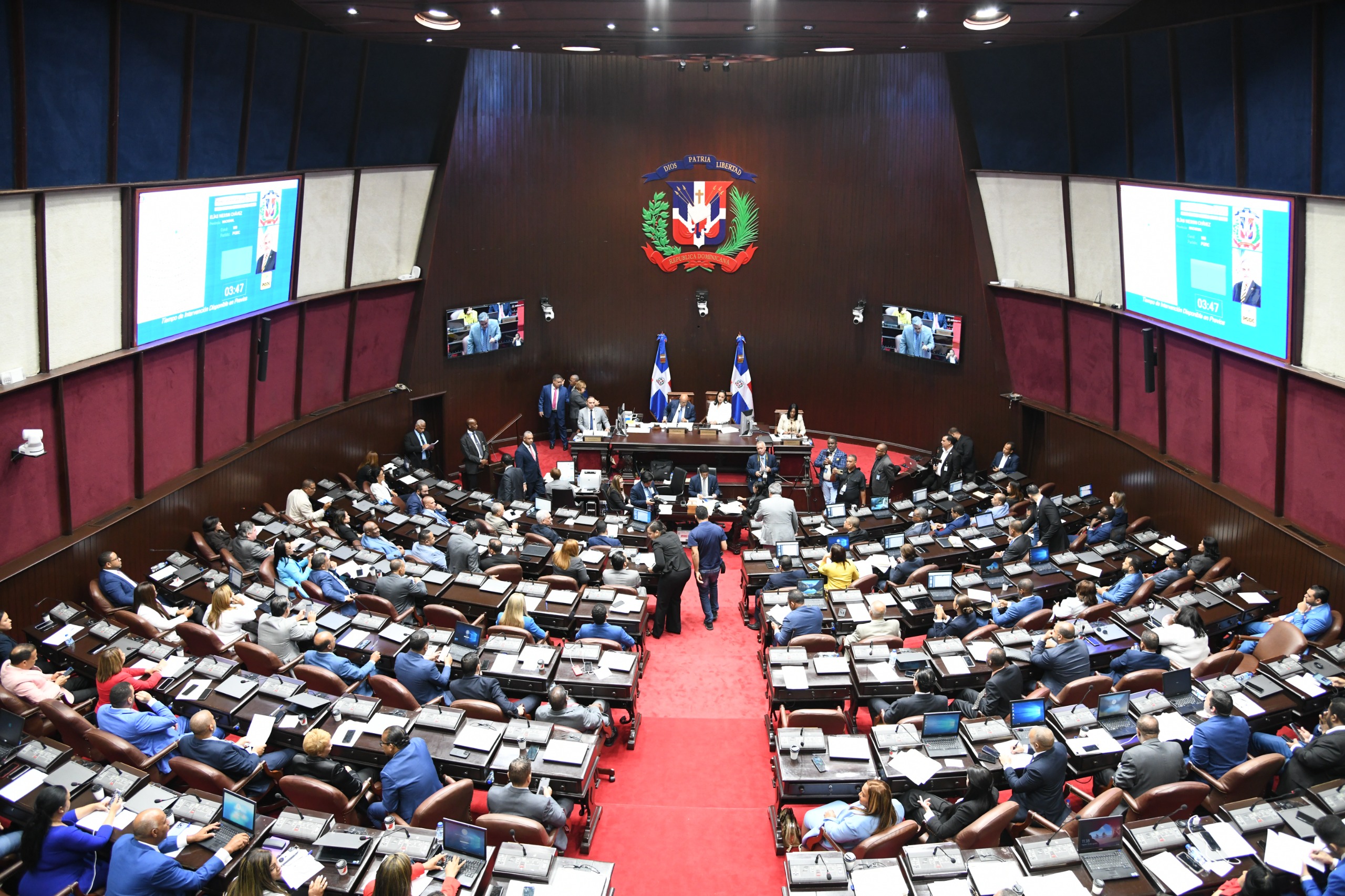 Diputados avanzan lectura del Código Procesal Penal hasta el artículo 331
