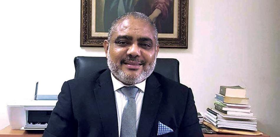 Expresidente del Codia exige auditoría de obras entregadas grado a grado