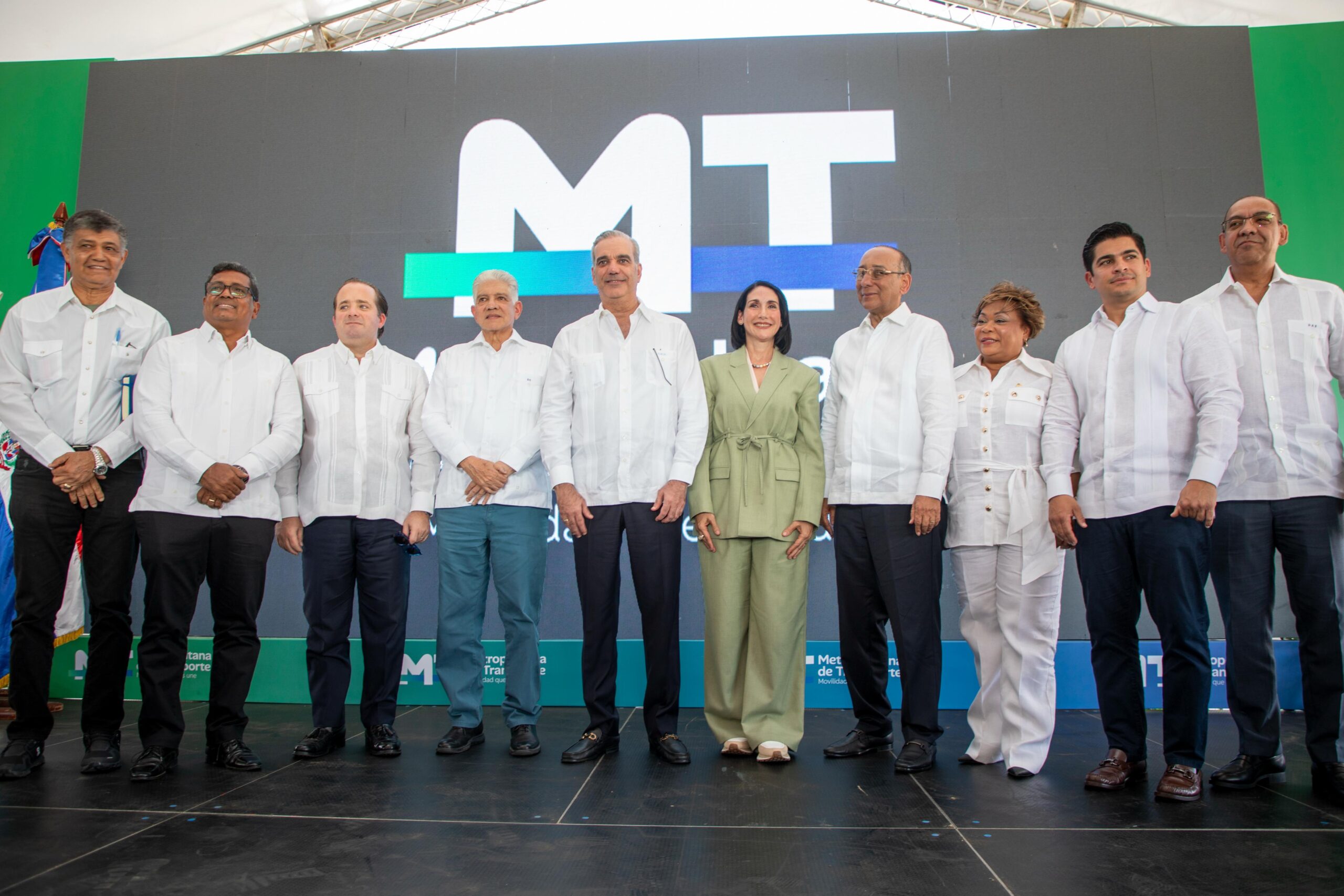 Abinader pone en marcha Línea 2C del Metro de Santo Domingo