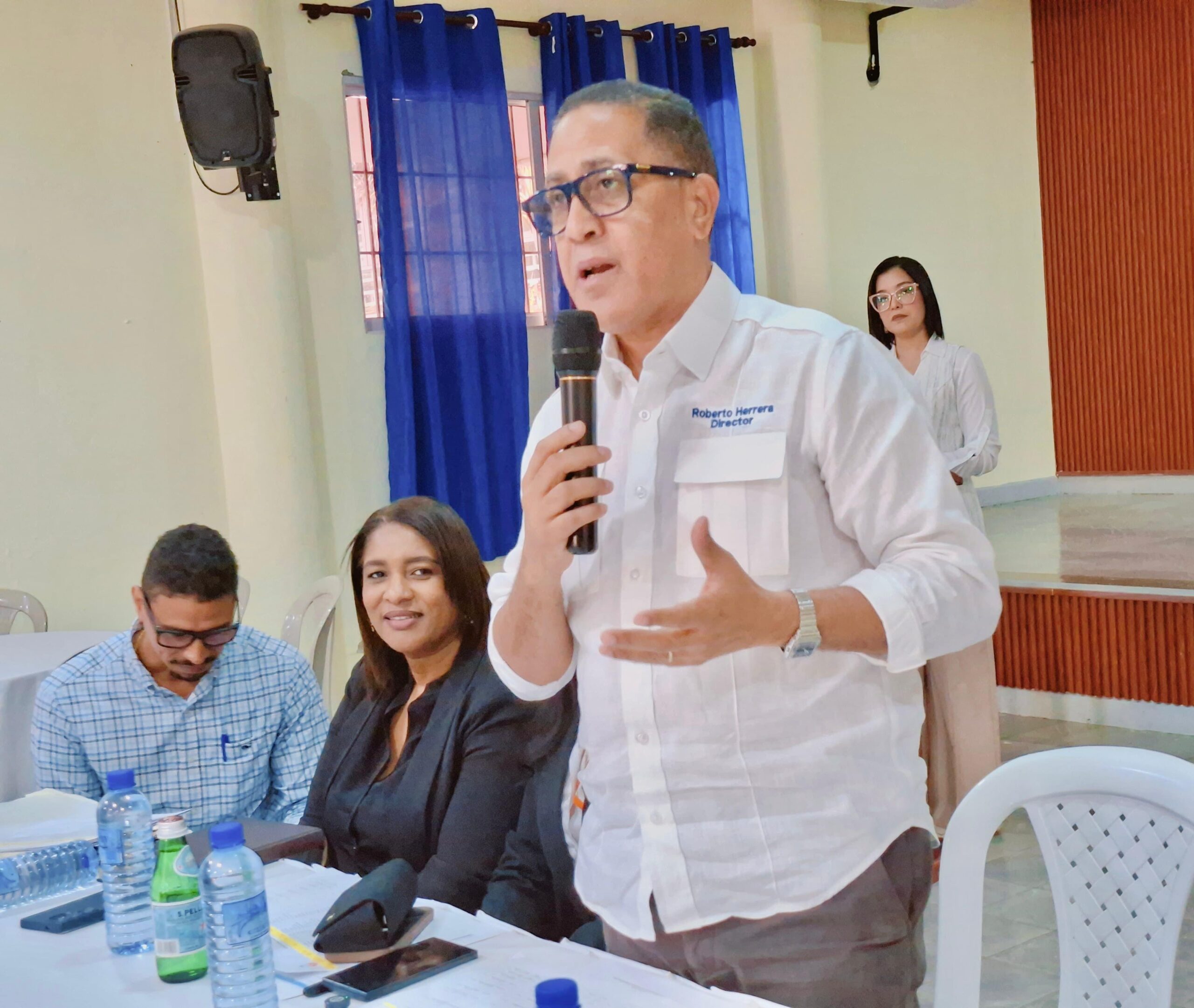 Infraestructura Escolar busca agilizar 36 obras escolares que ejecuta el Gobierno en la provincia Sánchez Ramírez