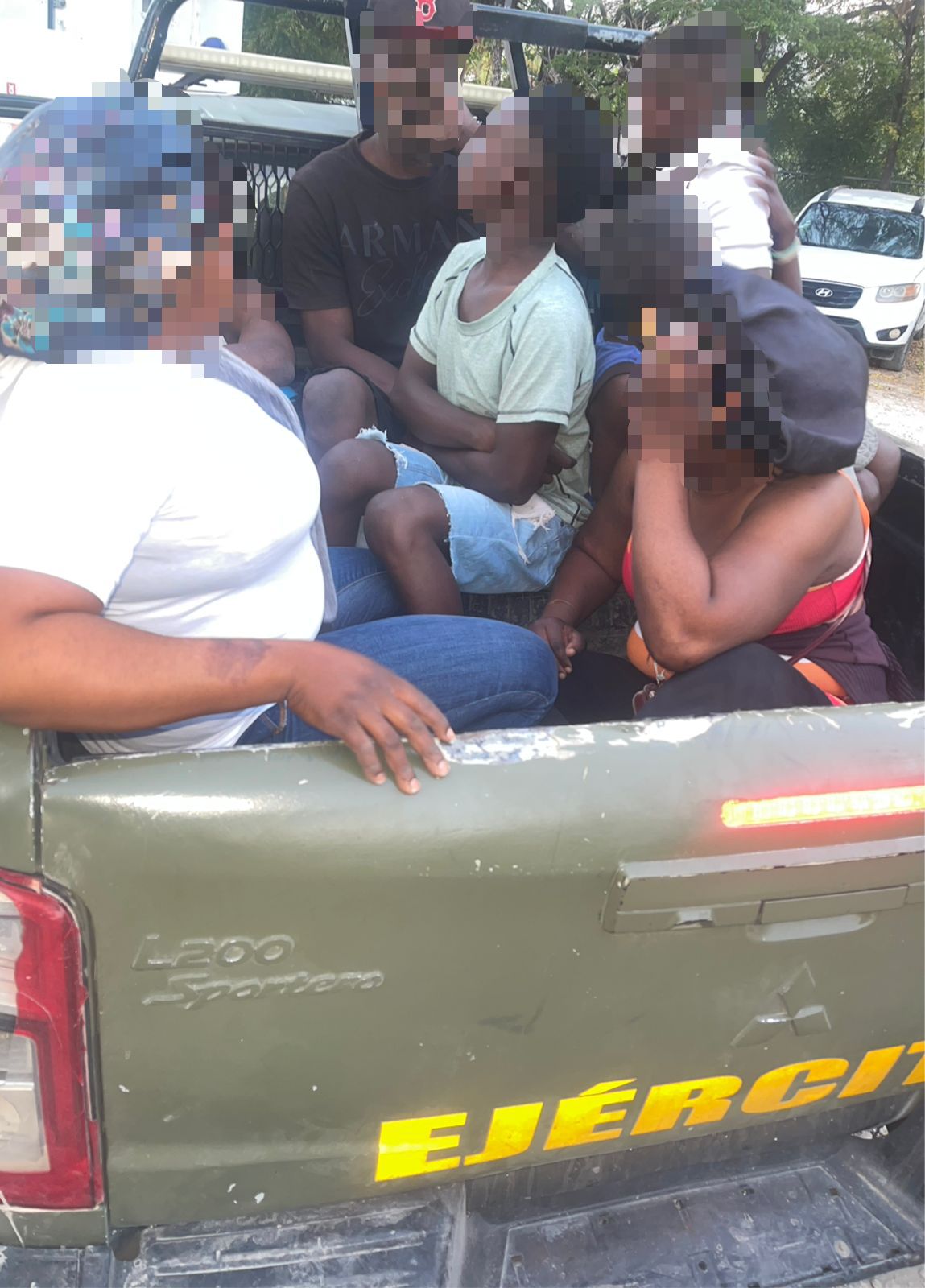 Este jueves DGM detiene a 904 extranjeros indocumentados: 309 fueron aprehendidos al Suroeste del país Este jueves DGM detiene a 904 extranjeros indocumentados: 309 fueron aprehendidos al Suroeste del país