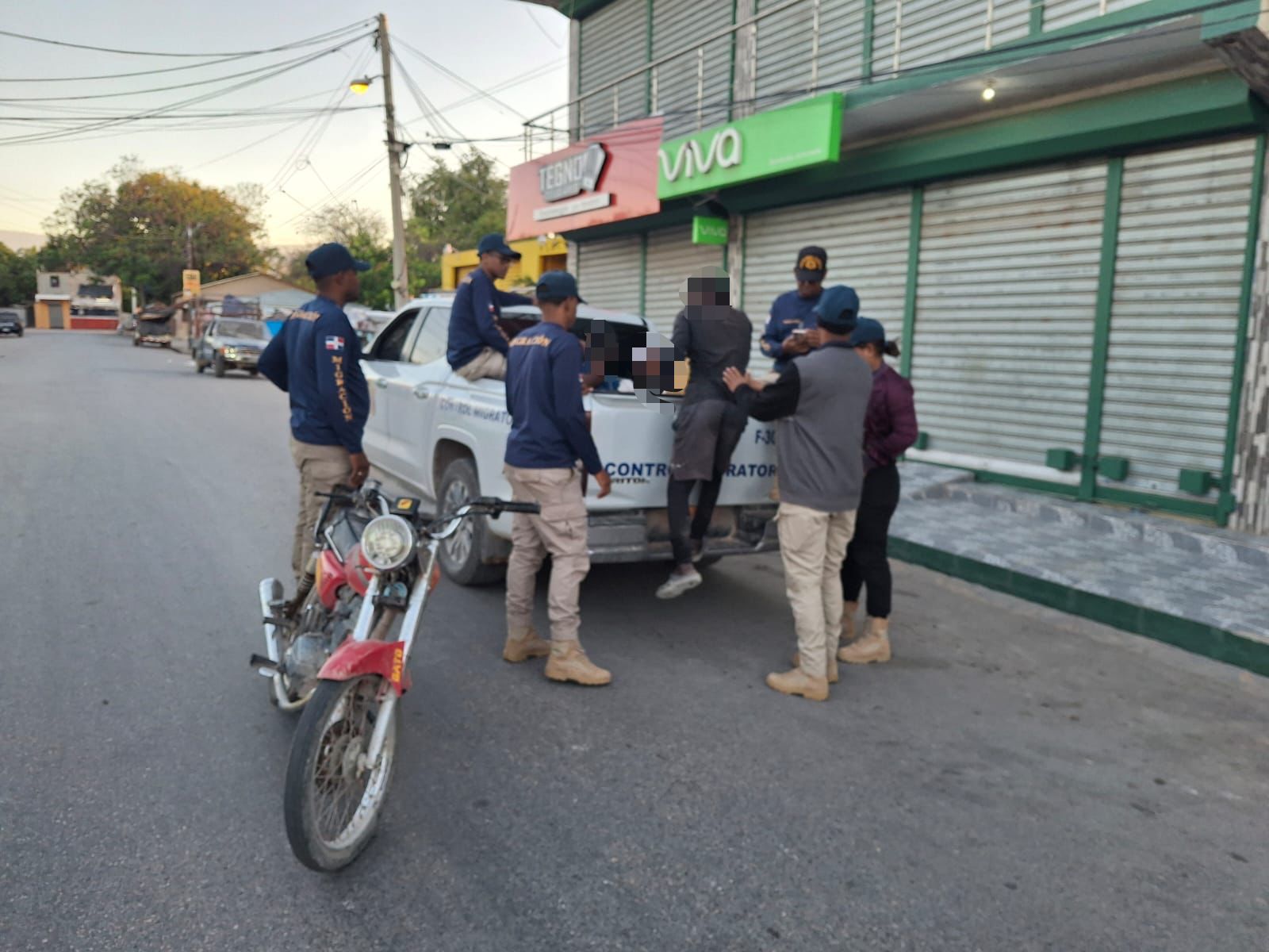 Migración detiene 3,057 extranjeros indocumentados y deporta 2,921 durante operativos del fin de semana Migración detiene 3,057 extranjeros indocumentados y deporta 2,921 durante operativos del fin de semana