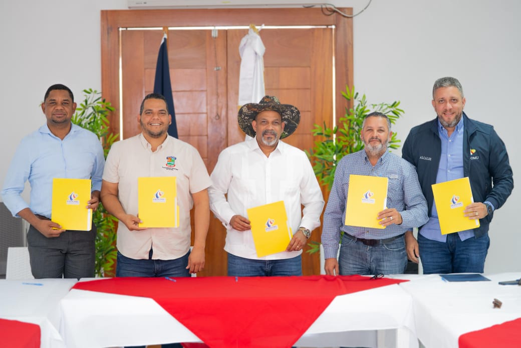 Fedomu socializa avances para una gestión mancomunada de los residuos sólidos en la región Noroeste Fedomu socializa avances para una gestión mancomunada de los residuos sólidos en la región Noroeste