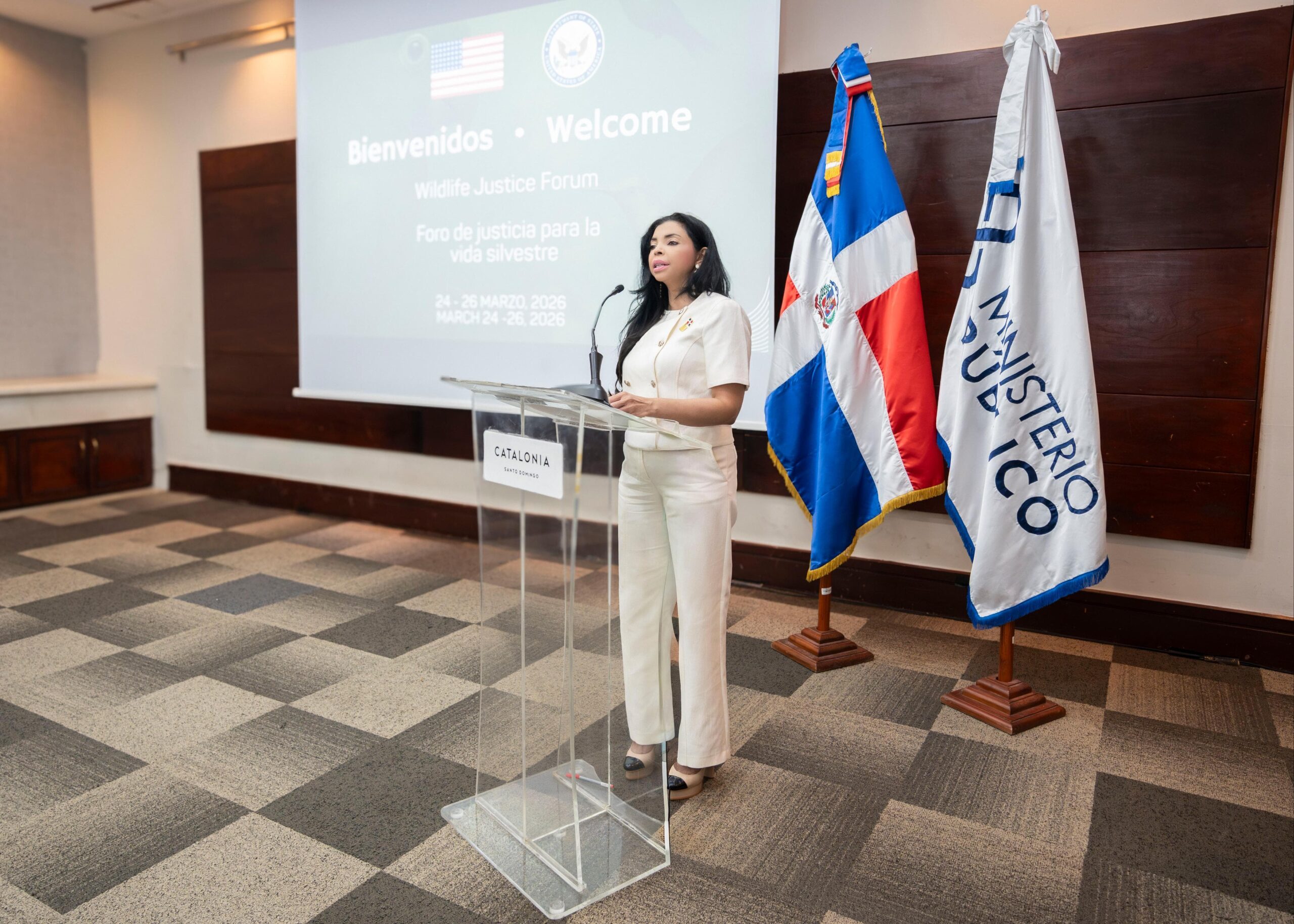 Procuradora plantea utilizar técnicas modernas de investigación para delitos contra el medio ambiente