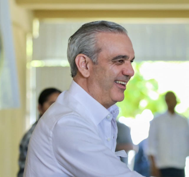 Abinader agotará agenda en Santiago, Distrito Nacional y Samaná este lunes y martes