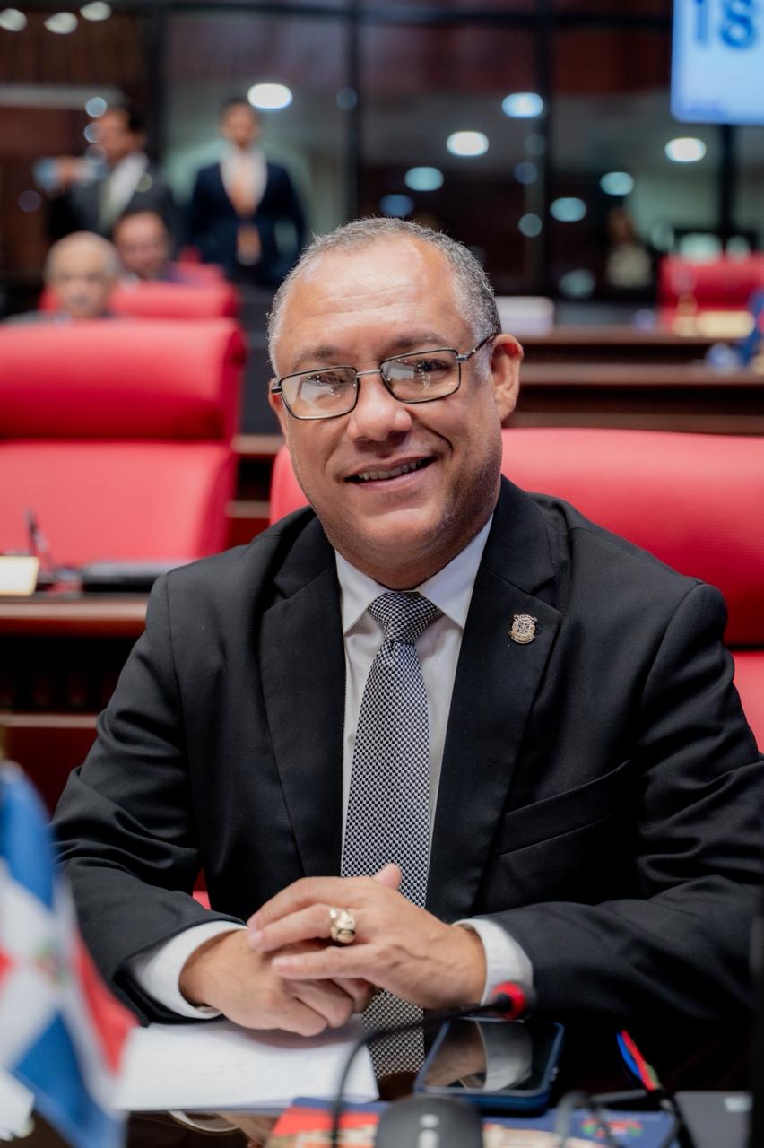Senador por Elías Piña, Dr. Jhonson Encarnación, respalda firmemente medidas del Gobierno para proteger la frontera