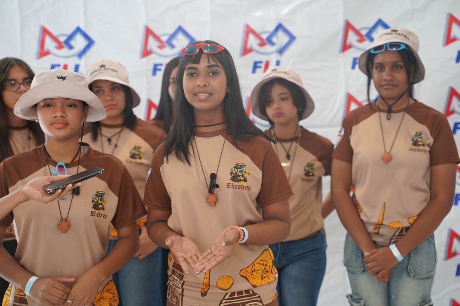 Educacion impulsa el talento STEM con innovadoras propuestas de robótica en final nacional de FIRST Lego League