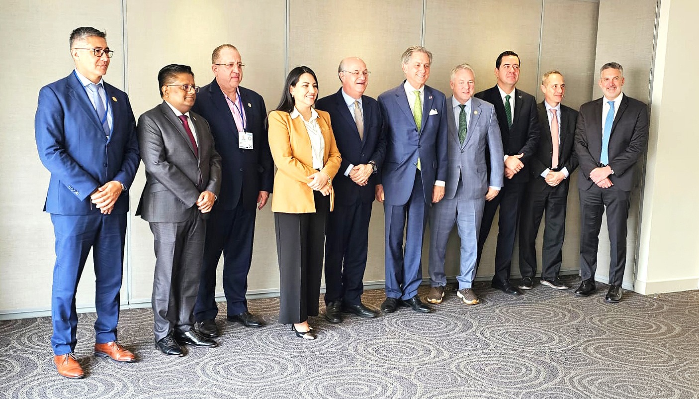 República Dominicana se reúne con el Banco Mundial, FMI, BID y bancos de inversión ante la crisis internacional