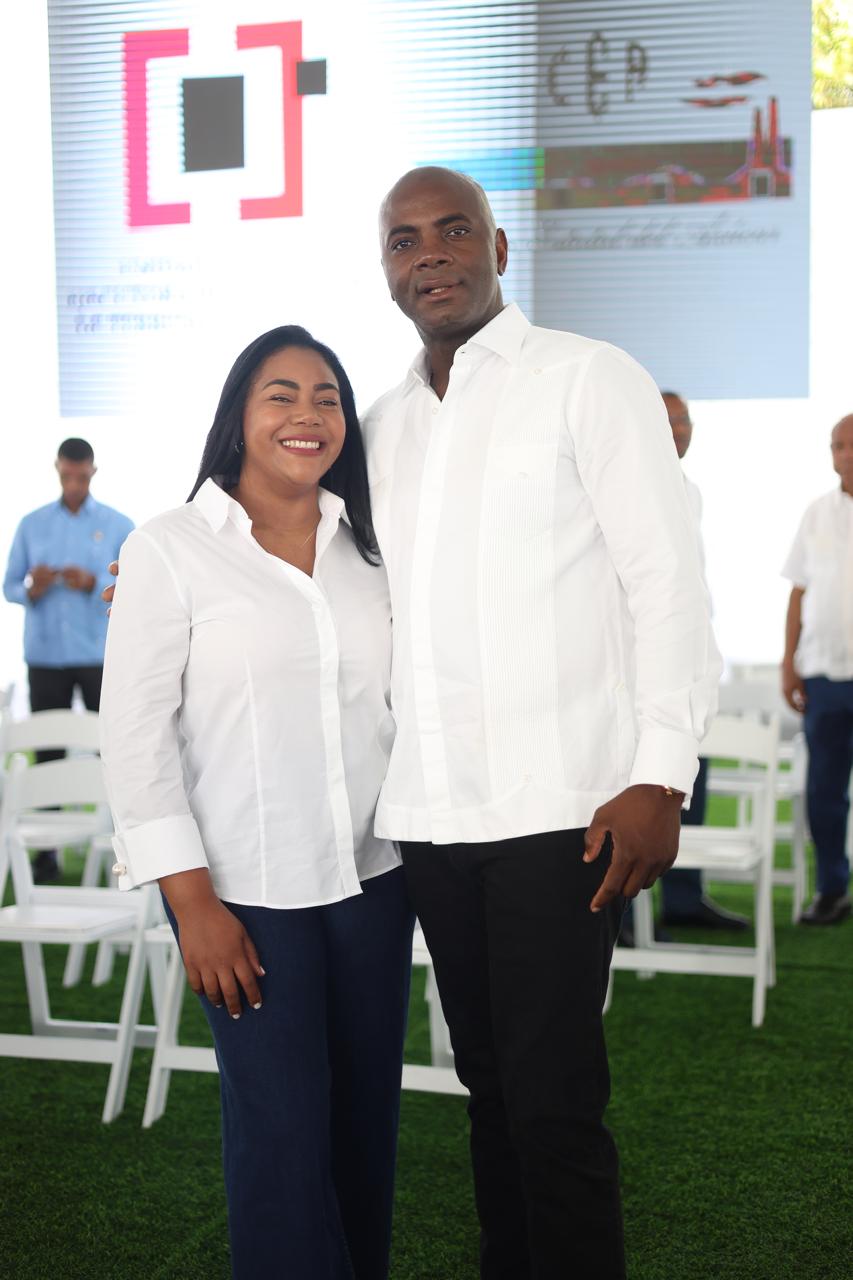 Diputada Leivy Bautista y esposo demandan por RD$100 millones al Grupo Alofoke y Eduardo Saint-Hilaire por difamación e injuria