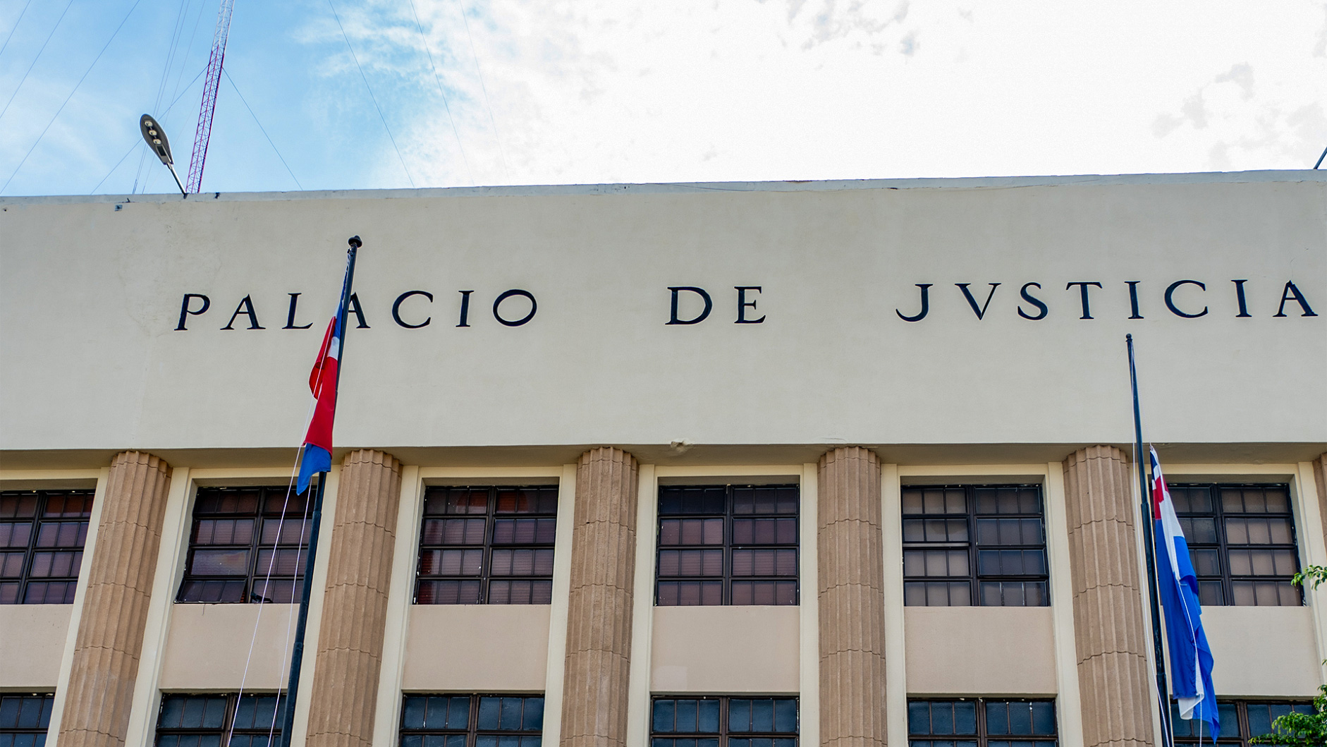 Imponen garantía económica agente policial imputado por muerte involuntaria de teniente coronel retirado Imponen garantía económica agente policial imputado por muerte involuntaria de teniente coronel retirado