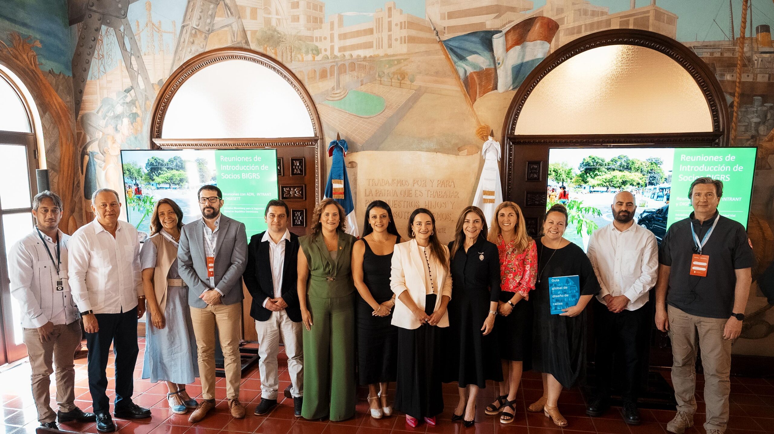 Alcaldía y Bloomberg anuncian la incorporación del Distrito Nacional a la Iniciativa Bloomberg para la Seguridad Vial Global