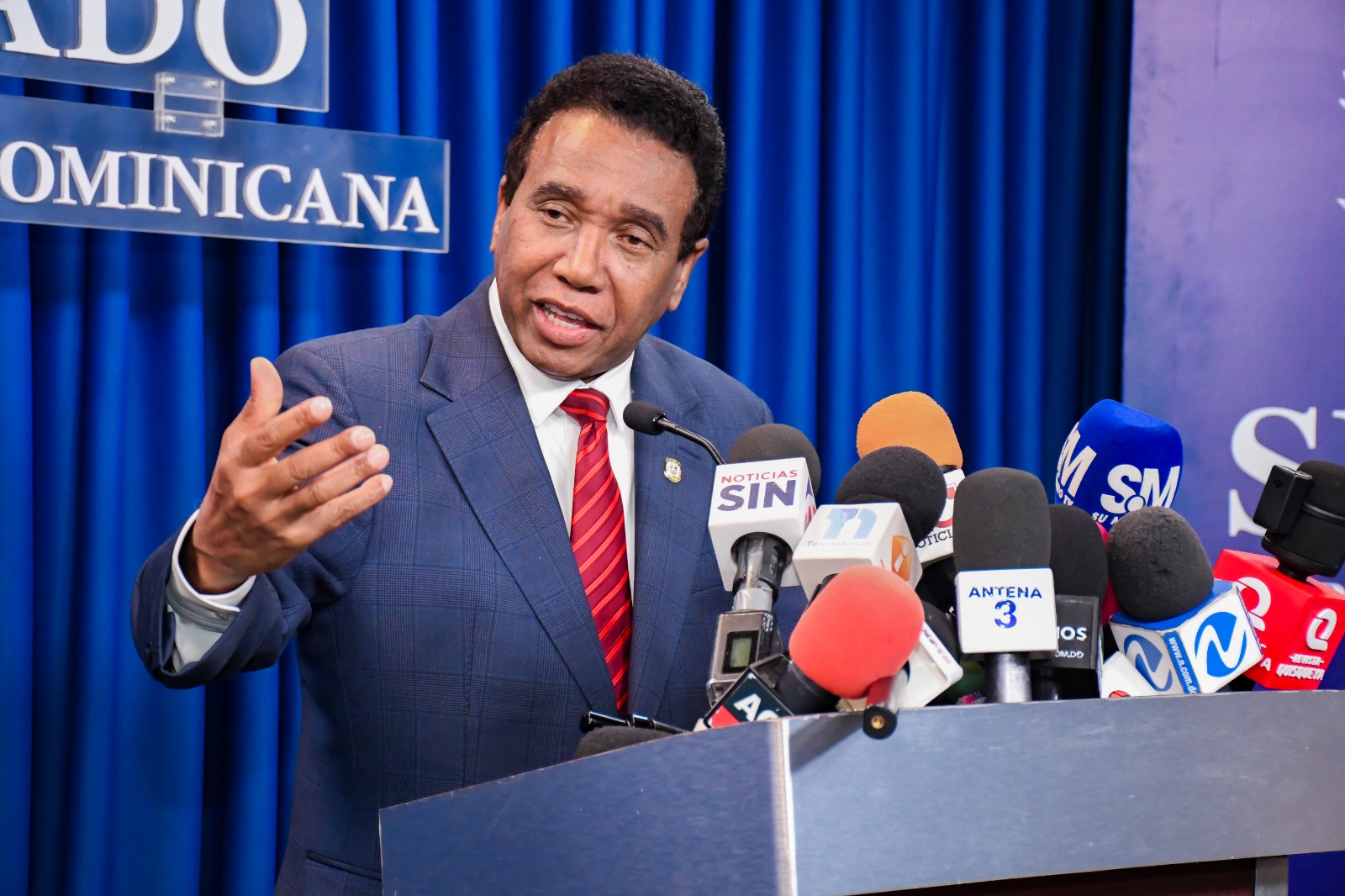 Félix Bautista solicita a Abinader petrificar la cordillera central mediante una Ley que declara reserva natural toda la cordillera