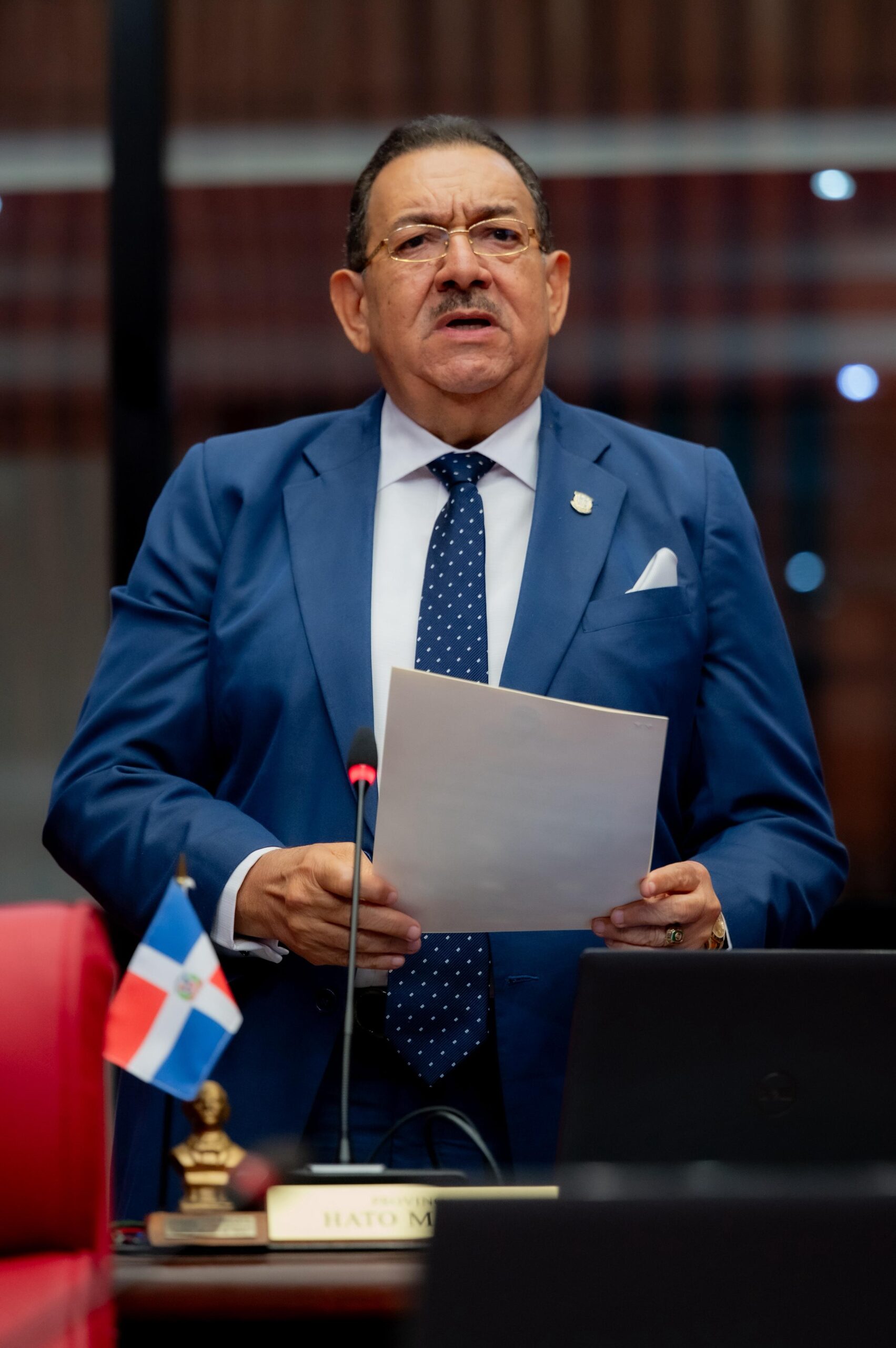 Senador Cristóbal Castillo depositó ante el Senado proyecto de ley que crea el Sistema Nacional “ALERTA MUJER”