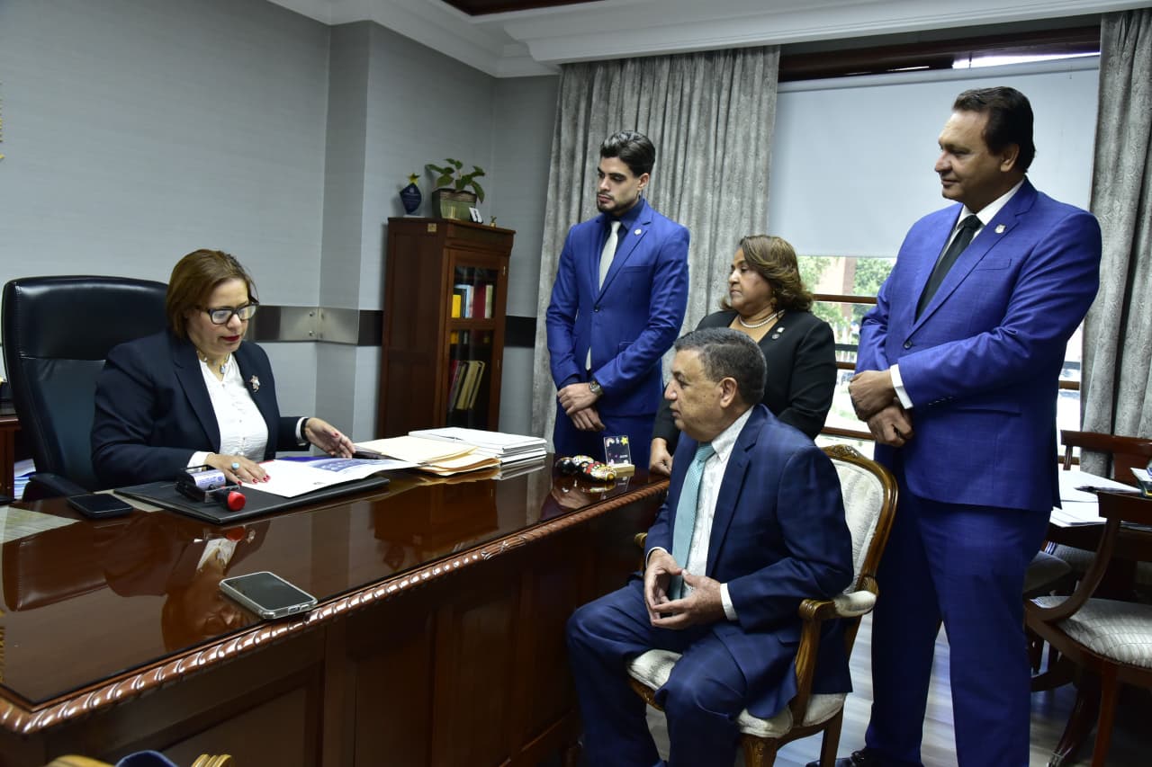 Retiran resolución invitaba al canciller a explicar acuerdo suscrito con Estados Unidos