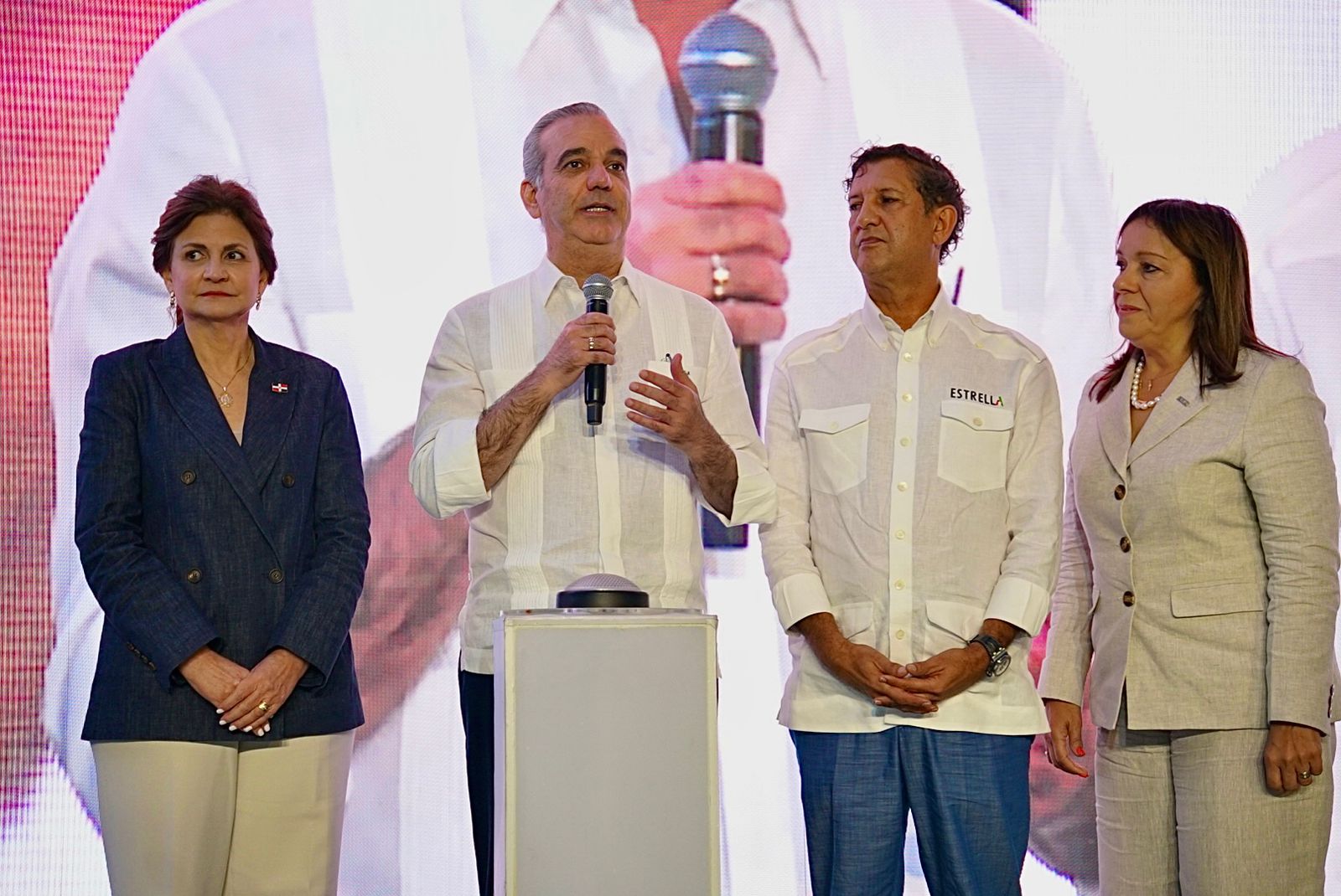 Manuel Estrella destaca estabilidad económica, crecimiento sostenido y confianza para invertir en el país Manuel Estrella destaca estabilidad económica, crecimiento sostenido y confianza para invertir en el país