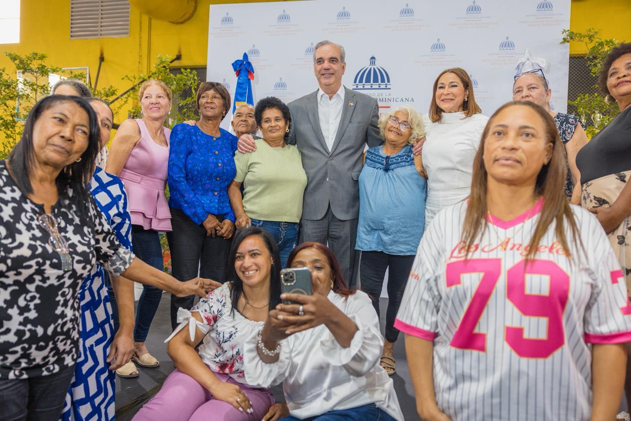 Abinader inicia entrega del Bono Madre 2026 que beneficiará a más de un millón de madres dominicanas