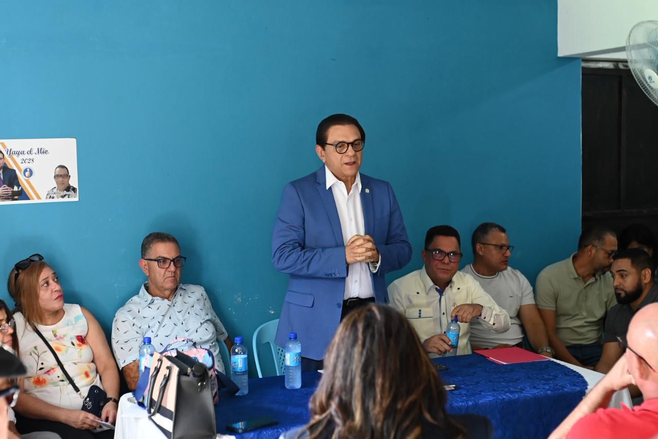 Senador Rivera se reúne con líderes y autoridades de Jánico para conocer demandas del municipio Senador Rivera se reúne con líderes y autoridades de Jánico para conocer demandas del municipio