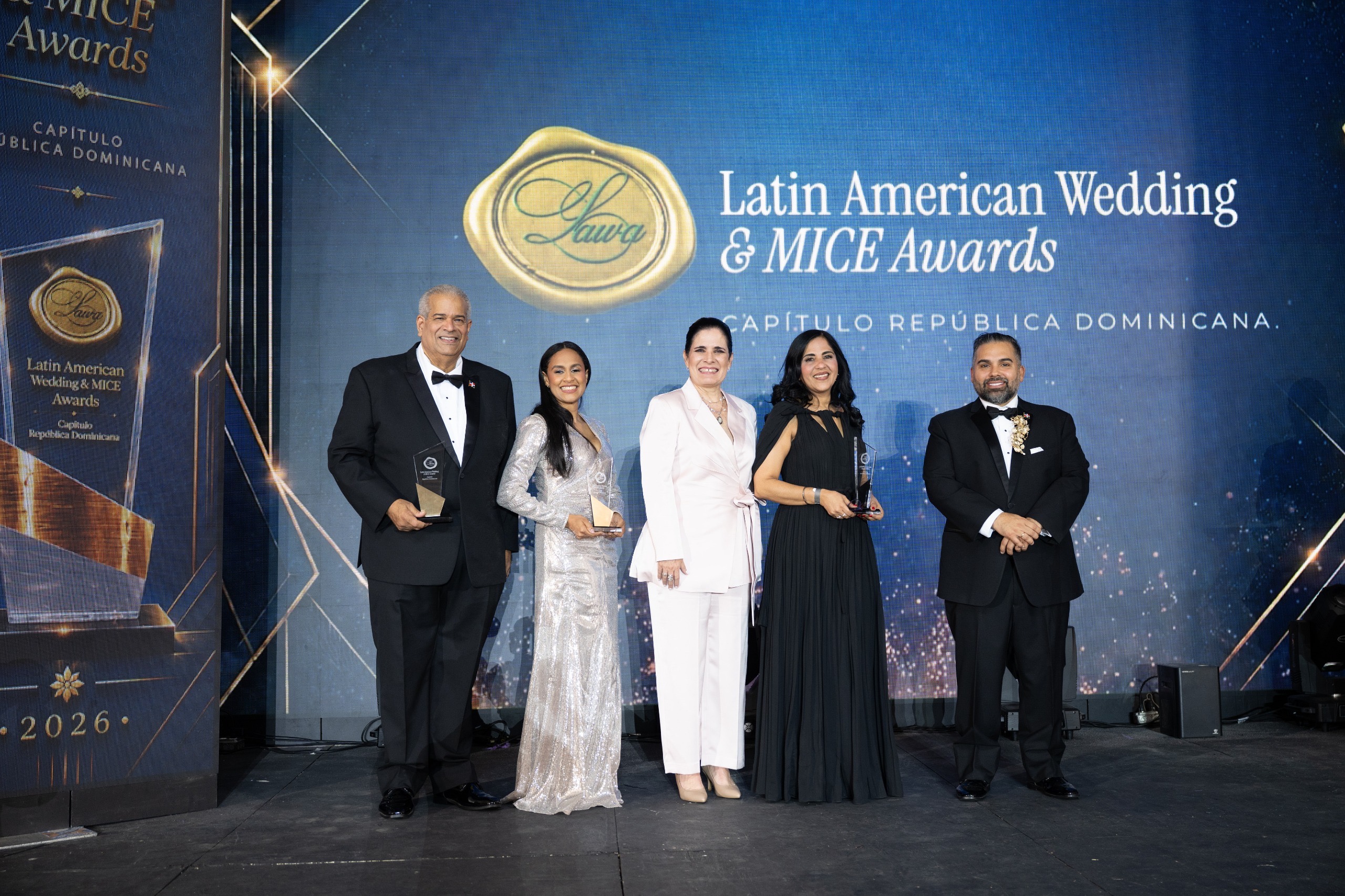 Licormart vuelve a ser premiada como mejor empresa distribuidora de licores para eventos en SD, región este y RD