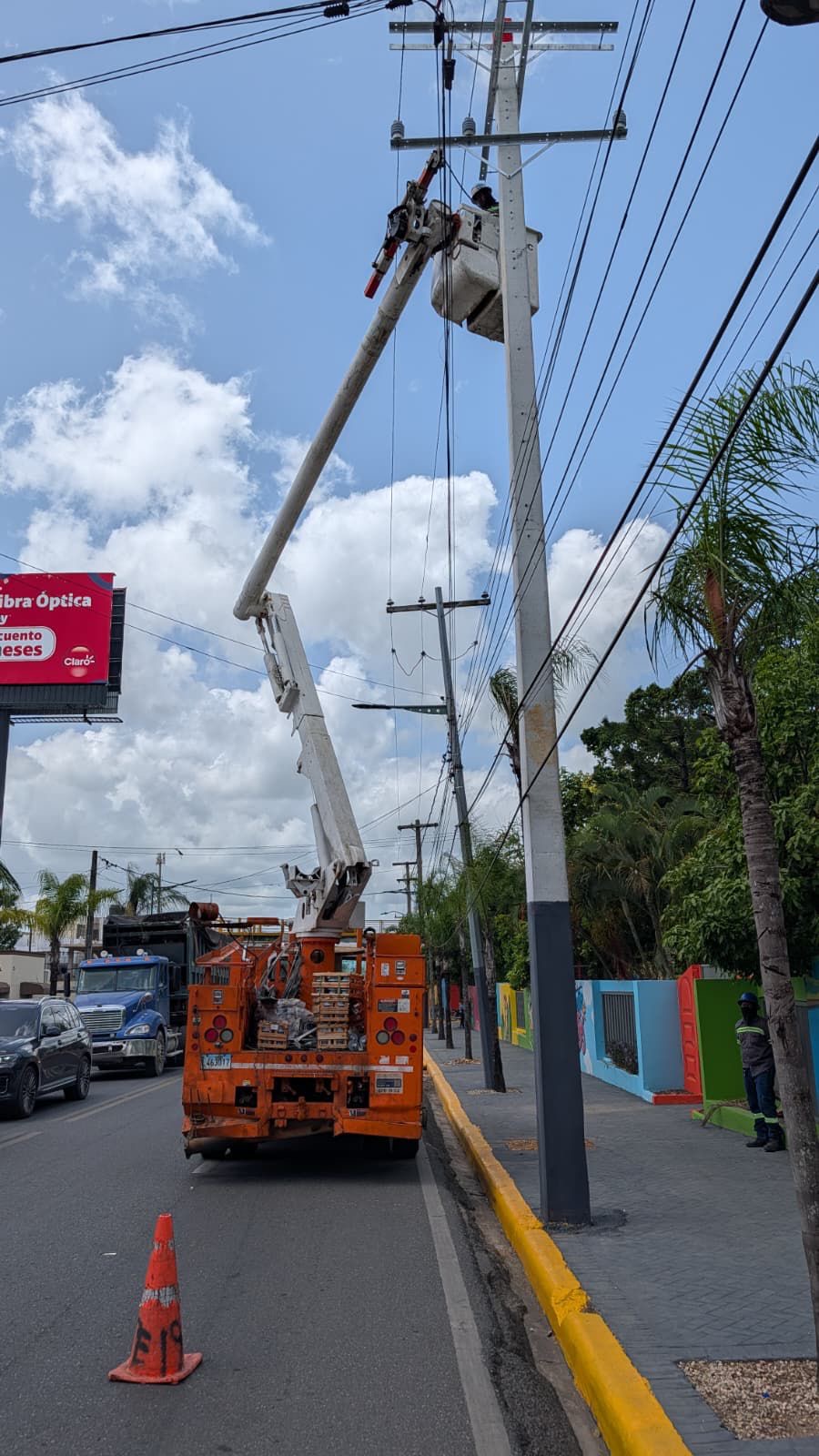 EDEESTE avanza en obras de modernización eléctrica en La Altagracia con inversión superior a los RD$1,060 millones