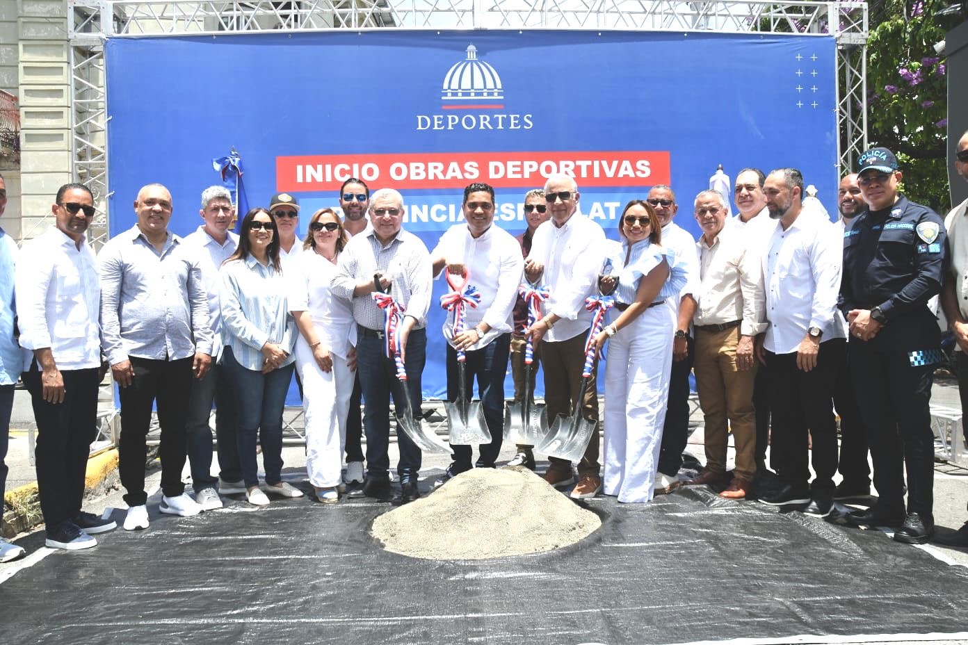 Ministros Kelvin Cruz y Andrés Bautista anuncian obras deportivas en Espaillat con una inversión de RD$415 millones