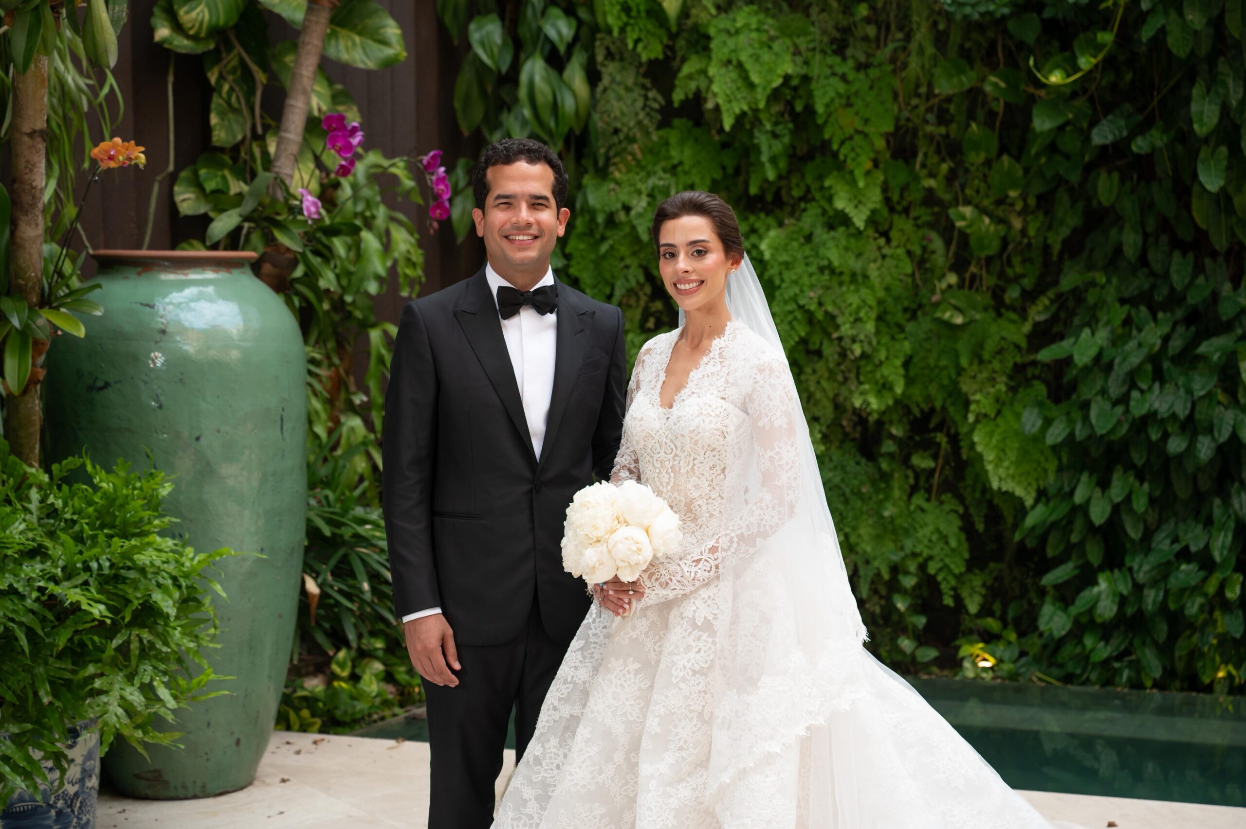 Omar Fernández y Alexia Rubio formalizan ante la Iglesia su matrimonio