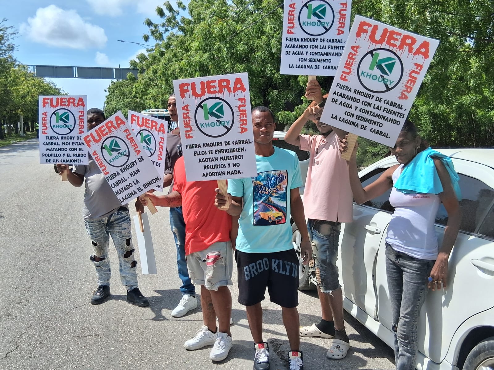 Barahona marcha para exigir regulación de actividades mineras y granceras y la recuperación de espacios públicos