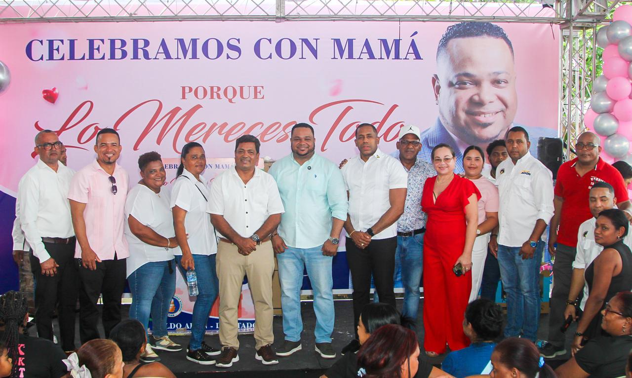 Diputado Aldo Adón celebra gran fiesta del Día de las Madres con cientos de mujeres de la Circunscripción 5