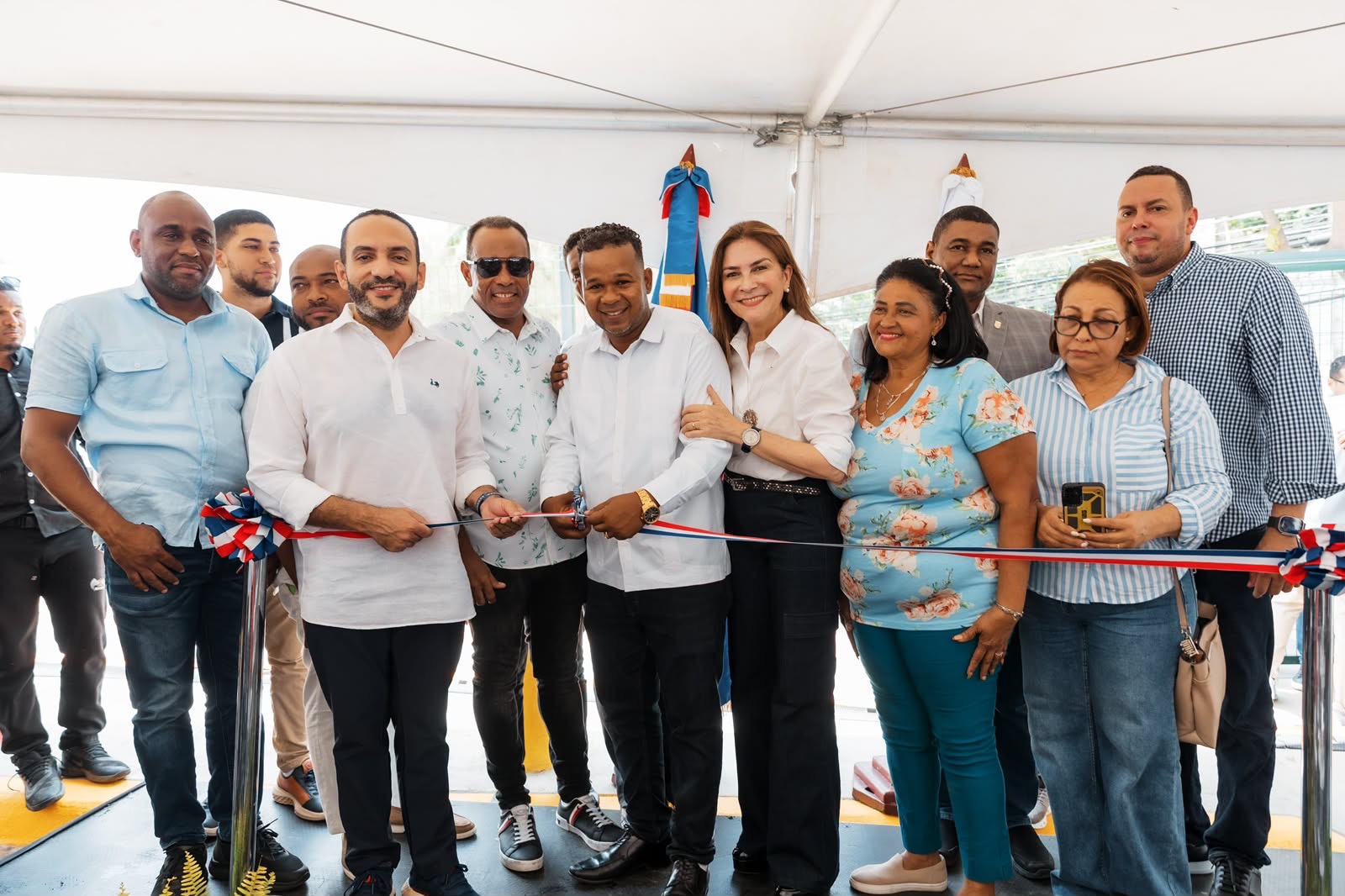 Carolina Mejía transforma vertedero en nuevo parque Monumental, impactando en la calidad de vida en Los Girasoles Carolina Mejía transforma vertedero en nuevo parque Monumental, impactando en la calidad de vida en Los Girasoles