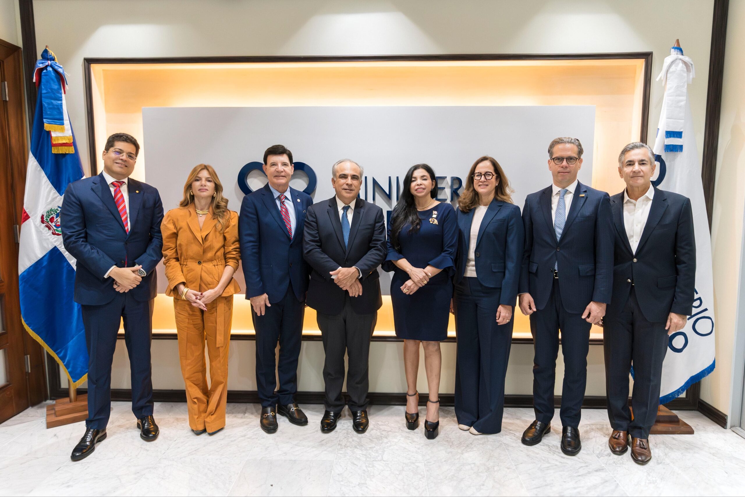 Procuradora General de la República y el Conep abordan retos del nuevo Código Penal