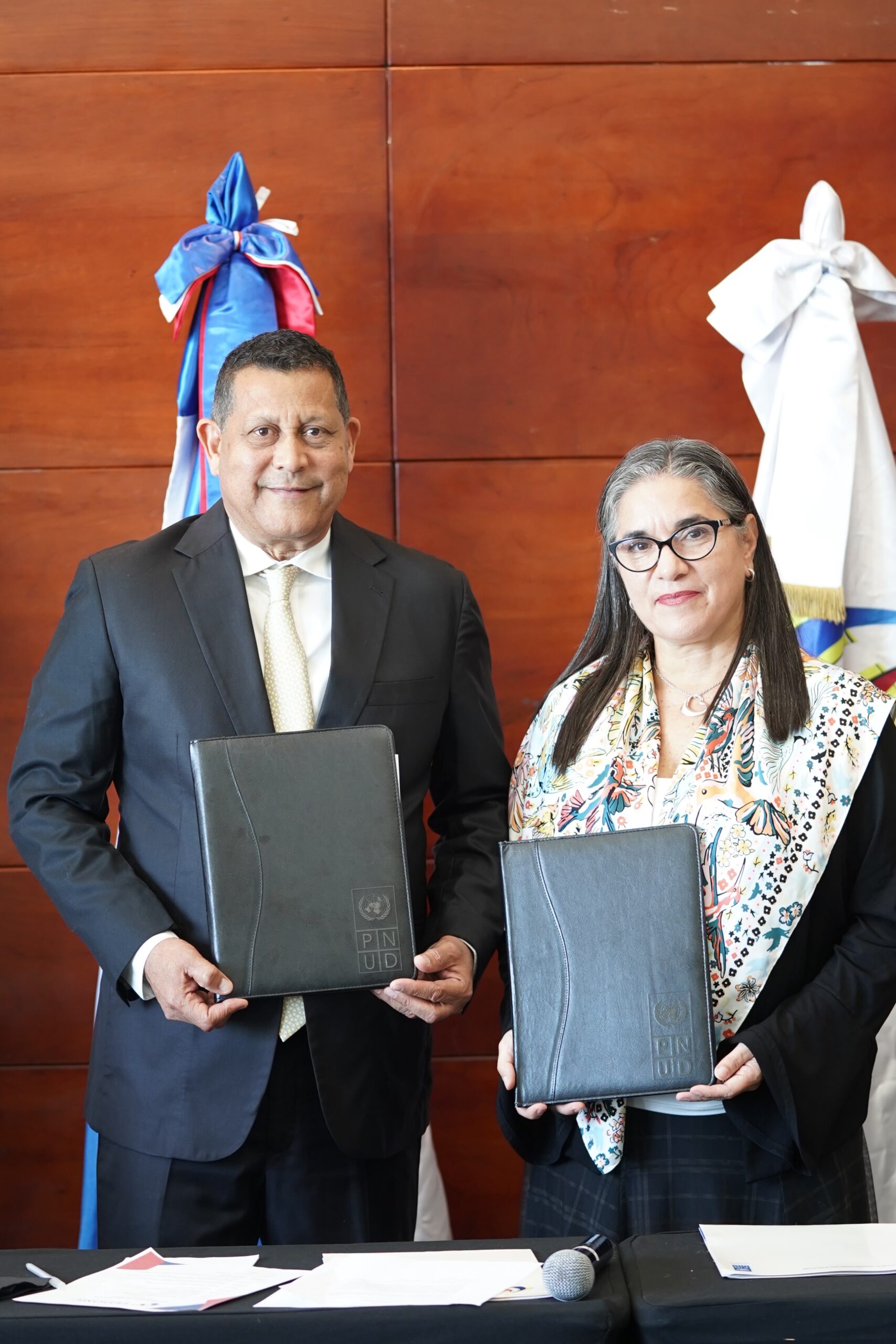 Fedomu y PNUD firman alianza para fortalecer la gobernanza local y acelerar el desarrollo humano sostenible en los territorios