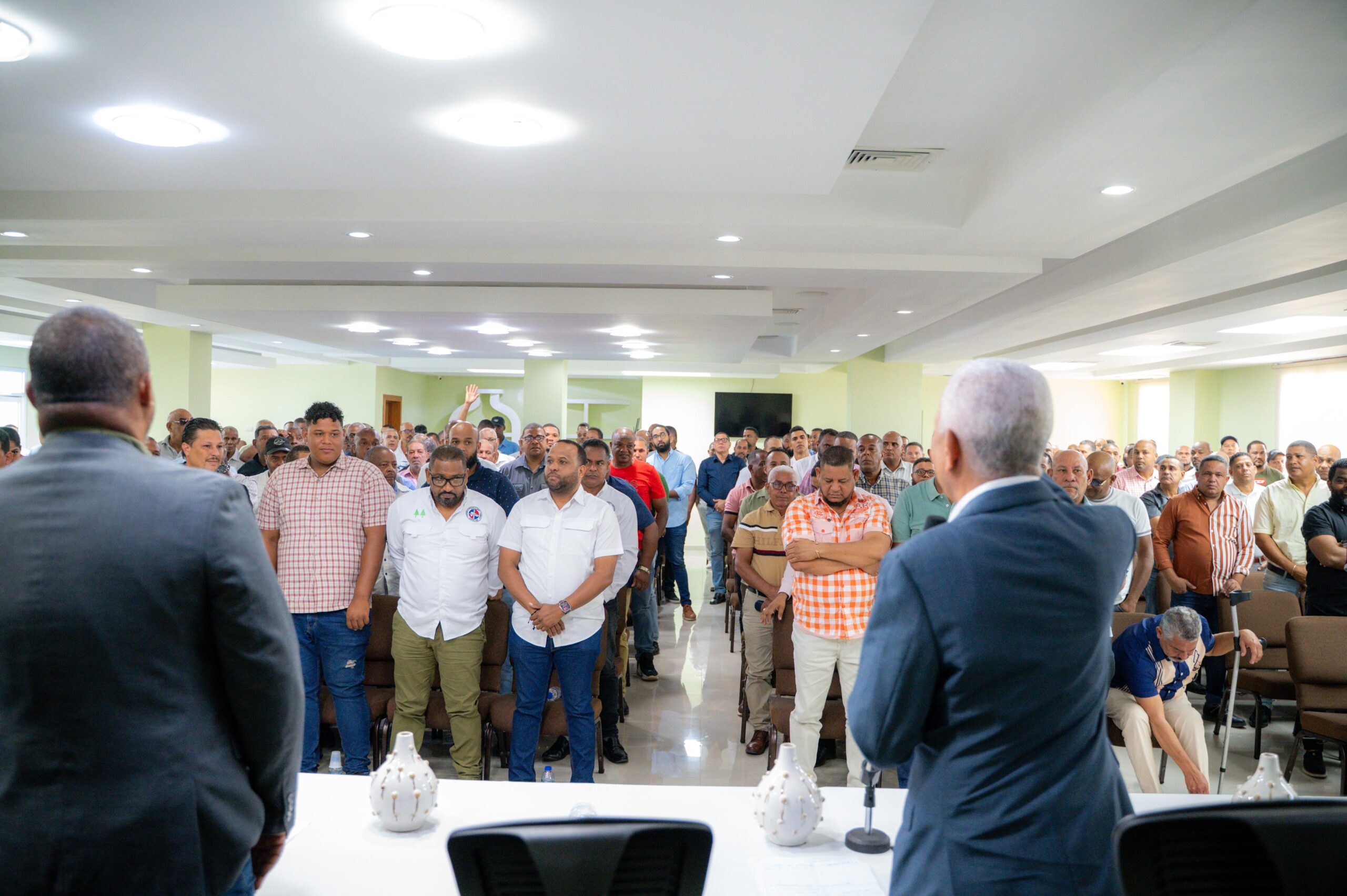 Presidente de FENATRADO destaca gran fortaleza de esa entidad de transporte de carga