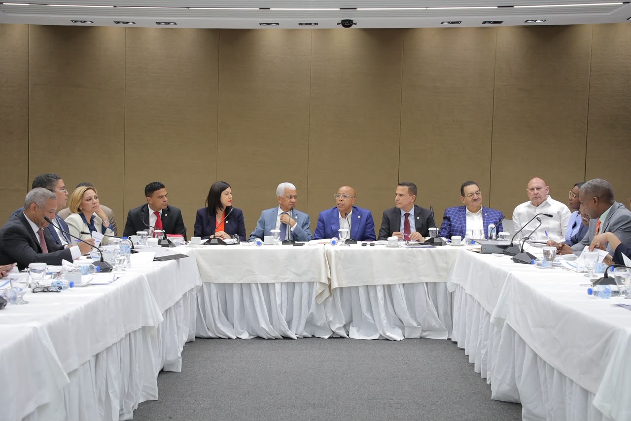 Comisión Bicameral inició trabajos de modificación del Código Penal