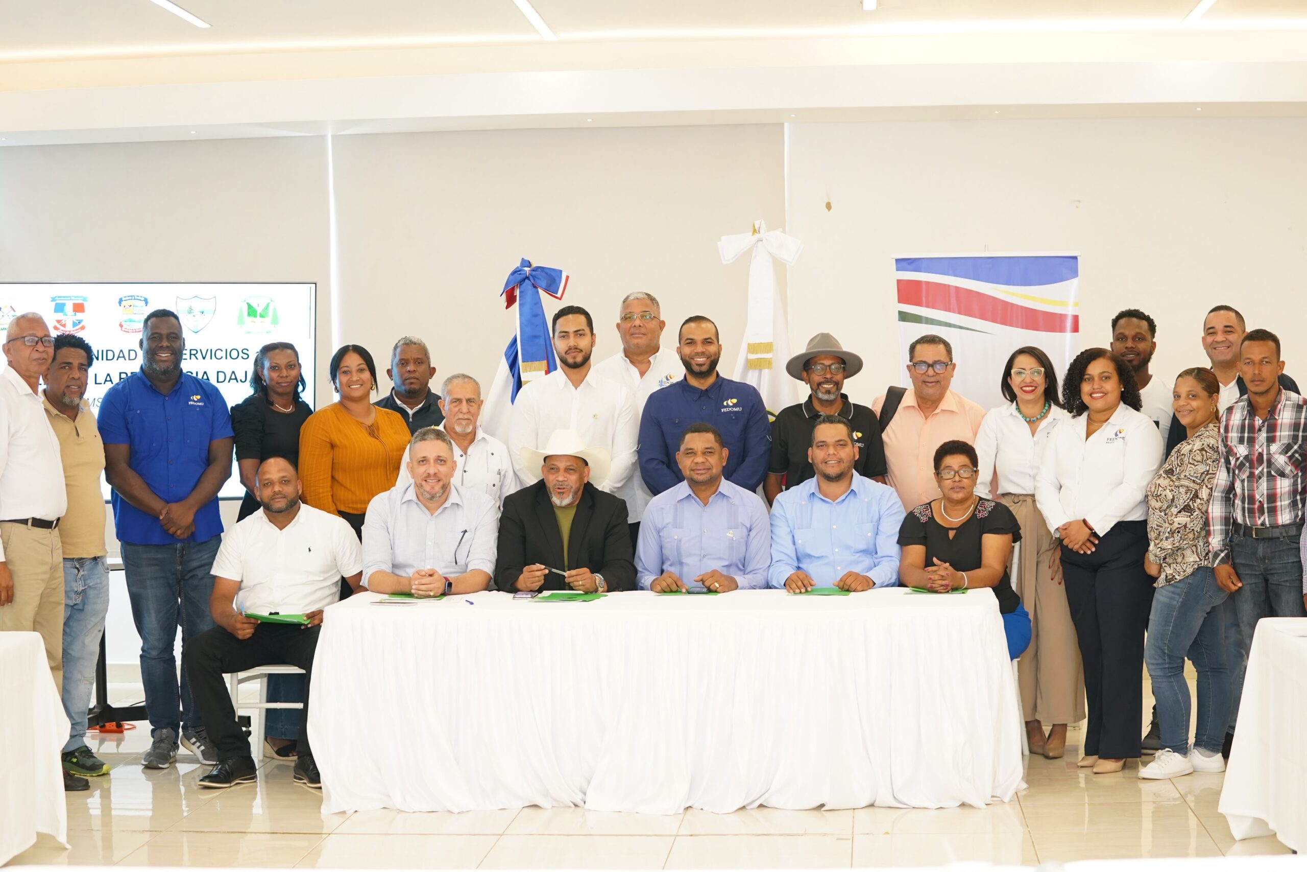 Alcaldes conforman Mancomunidad de Servicios Municipales de la Provincia Dajabón