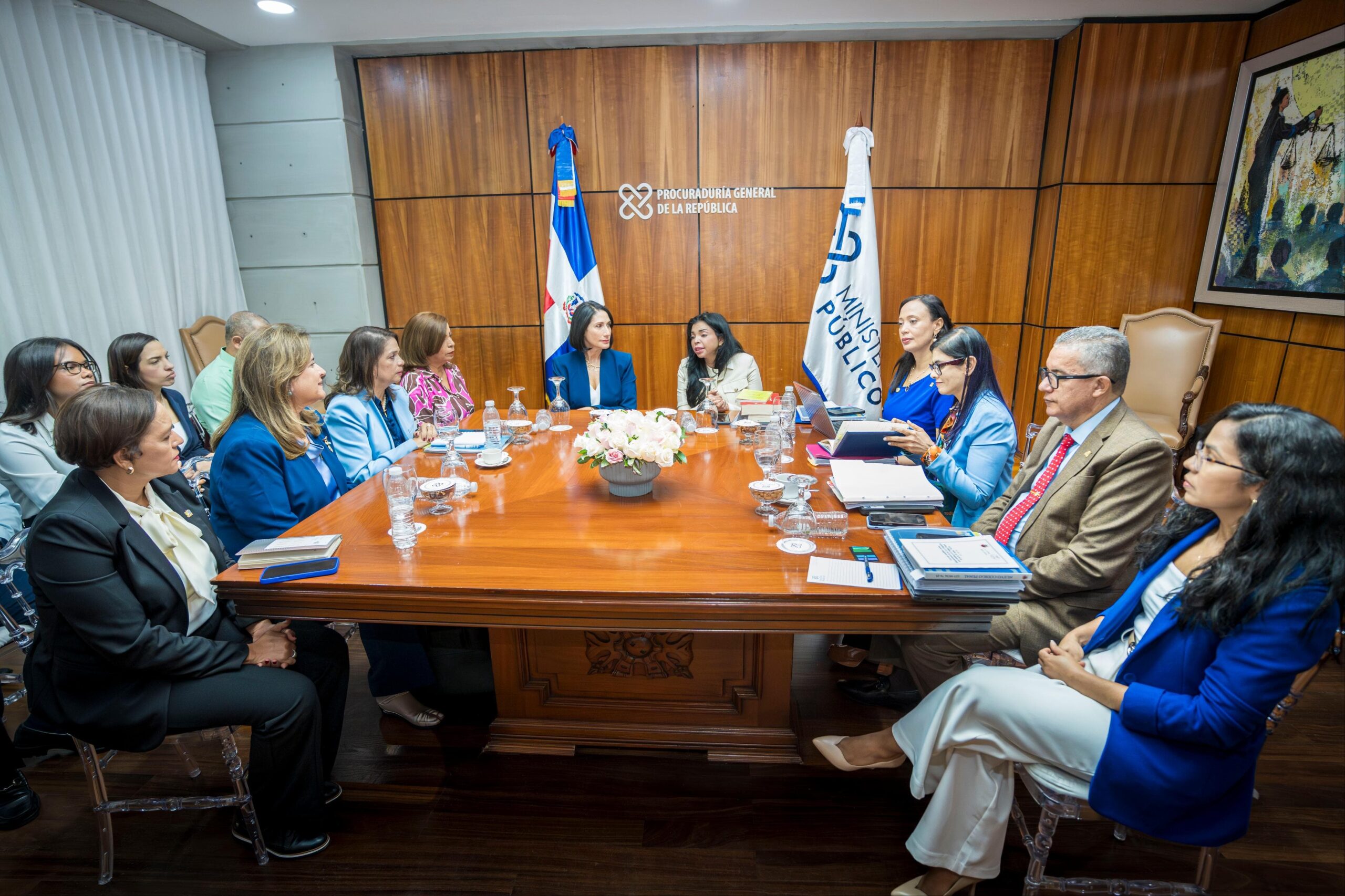 El Gabinete de Niñez y Adolescencia y Conani comparten con el Ministerio Público posibles propuestas para fortalecer la protección a los menores