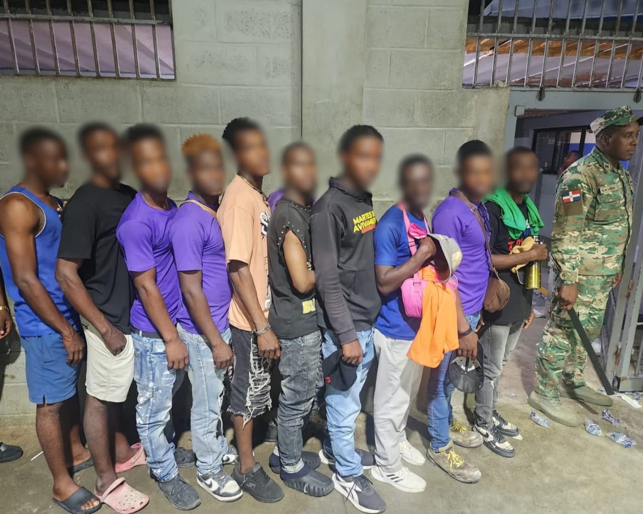 DGM y cuerpos de seguridad detienen 3,012 extranjeros indocumentados en el fin de semana; deportan 3,076