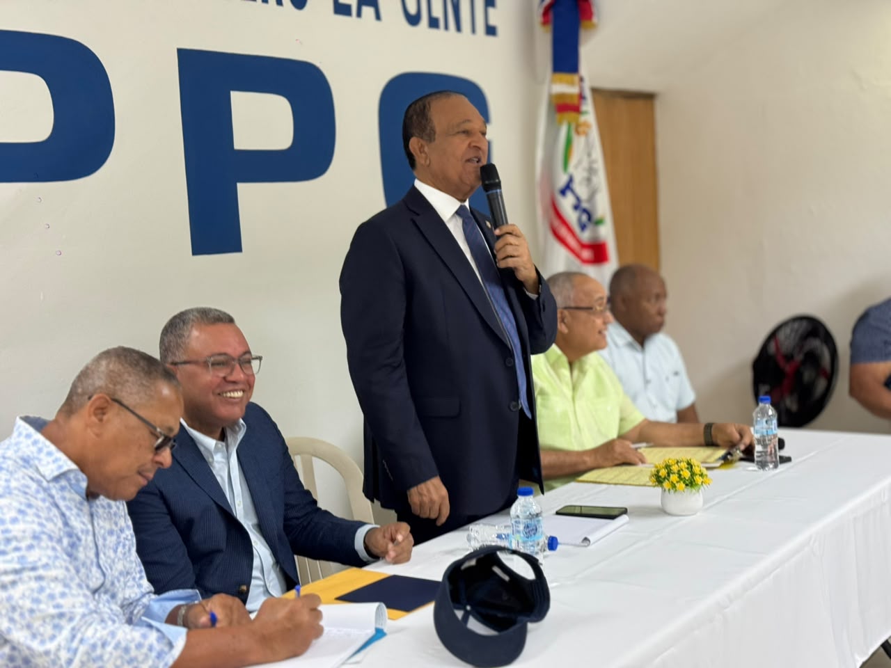 Conatra anuncia que ofrecerá transporte gratis a los dirigentes del PPG que asistirán al Congreso José Francisco Peña Gómez, este domingo 30 de agosto.