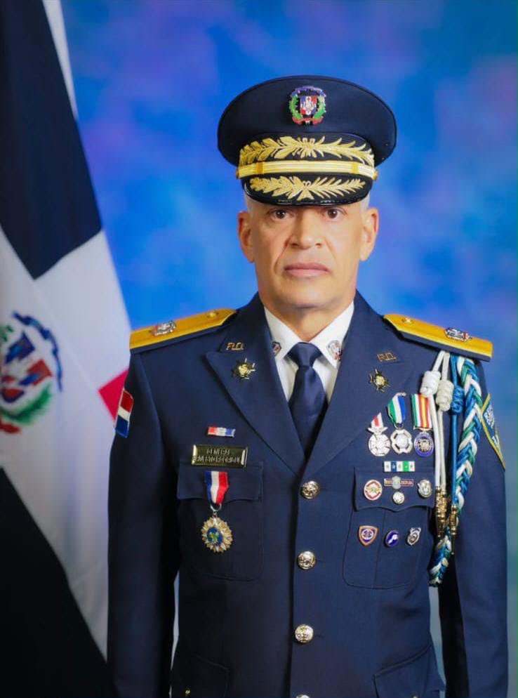 Abinader designa a Ernesto Rodríguez García como nuevo director de la Policía Nacional