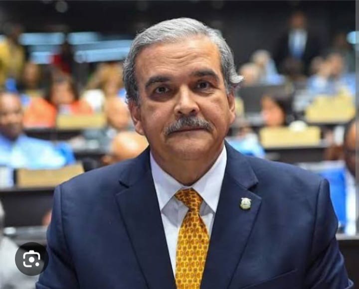 Elias Wessin Chávez califica de «normal» la renuncia de magistrados y rechaza crear nuevas provincias