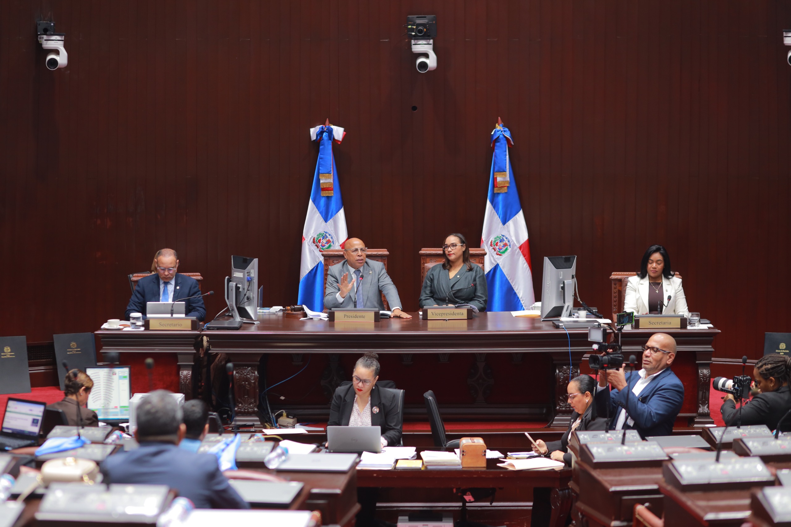 Diputados aprueban en primera discusión proyecto de ley de protección fitosanitaria y otras iniciativas