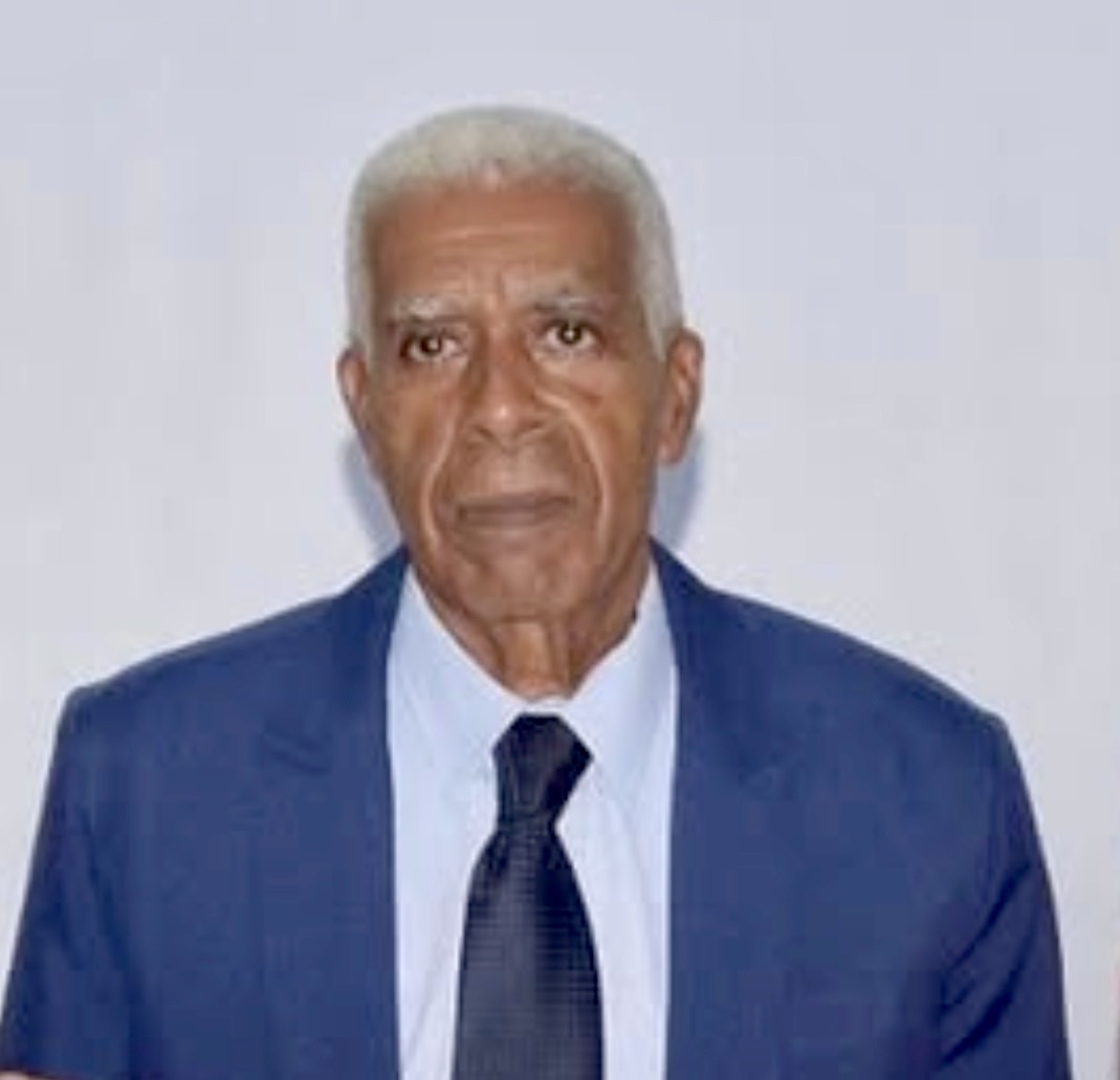 UASD lamenta fallecimiento del profesor jubilado José Domínguez Vanderhorst
