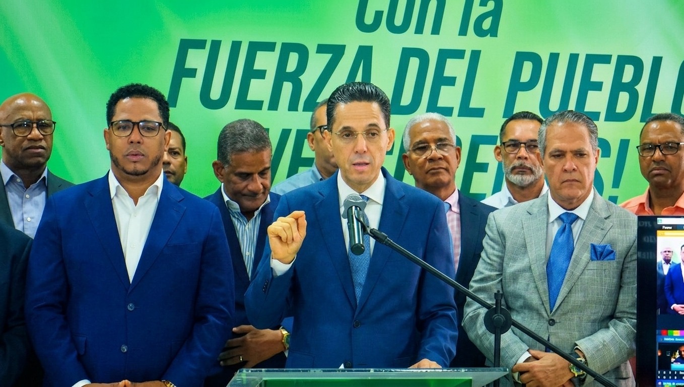 Fuerza del Pueblo denuncia crisis en el Sector Eléctrico: pérdidas de un 40 %, déficit triplicado y sobrefacturación